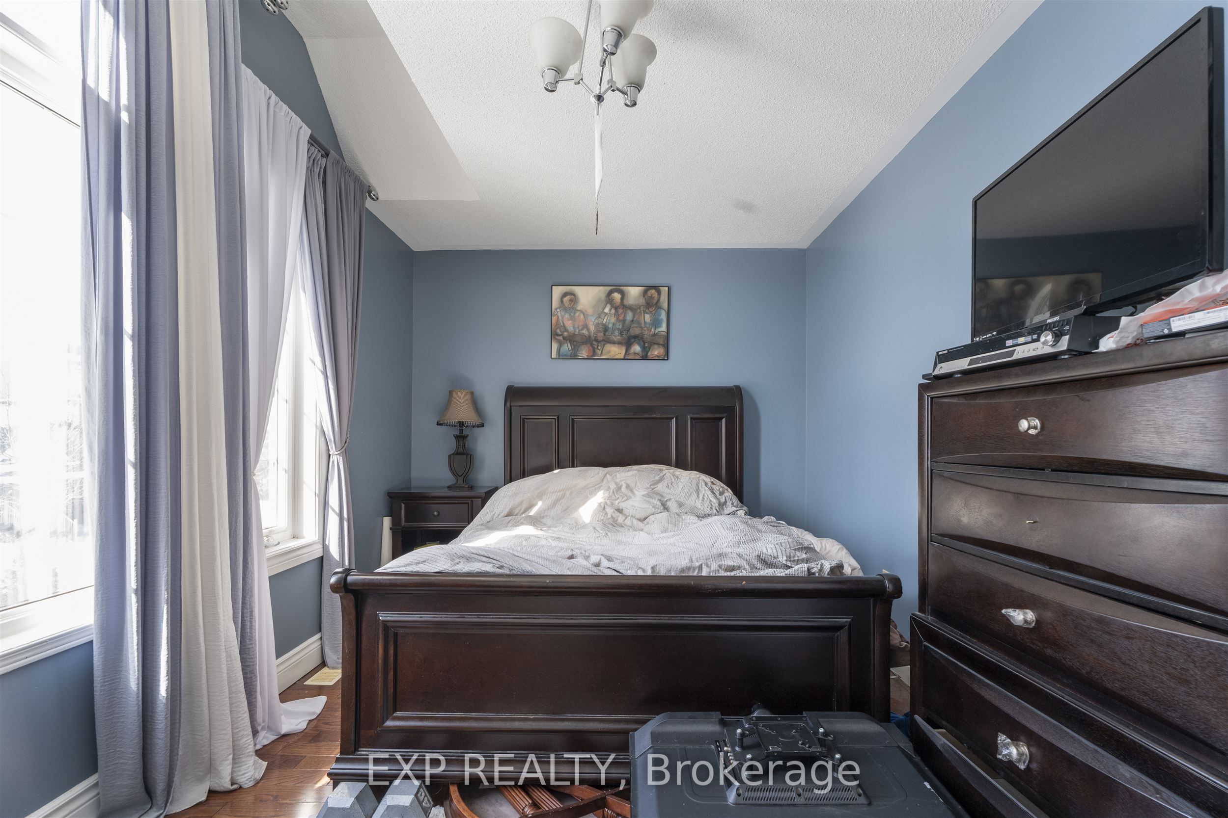 76 Hiberton Crescent Property Photo 11