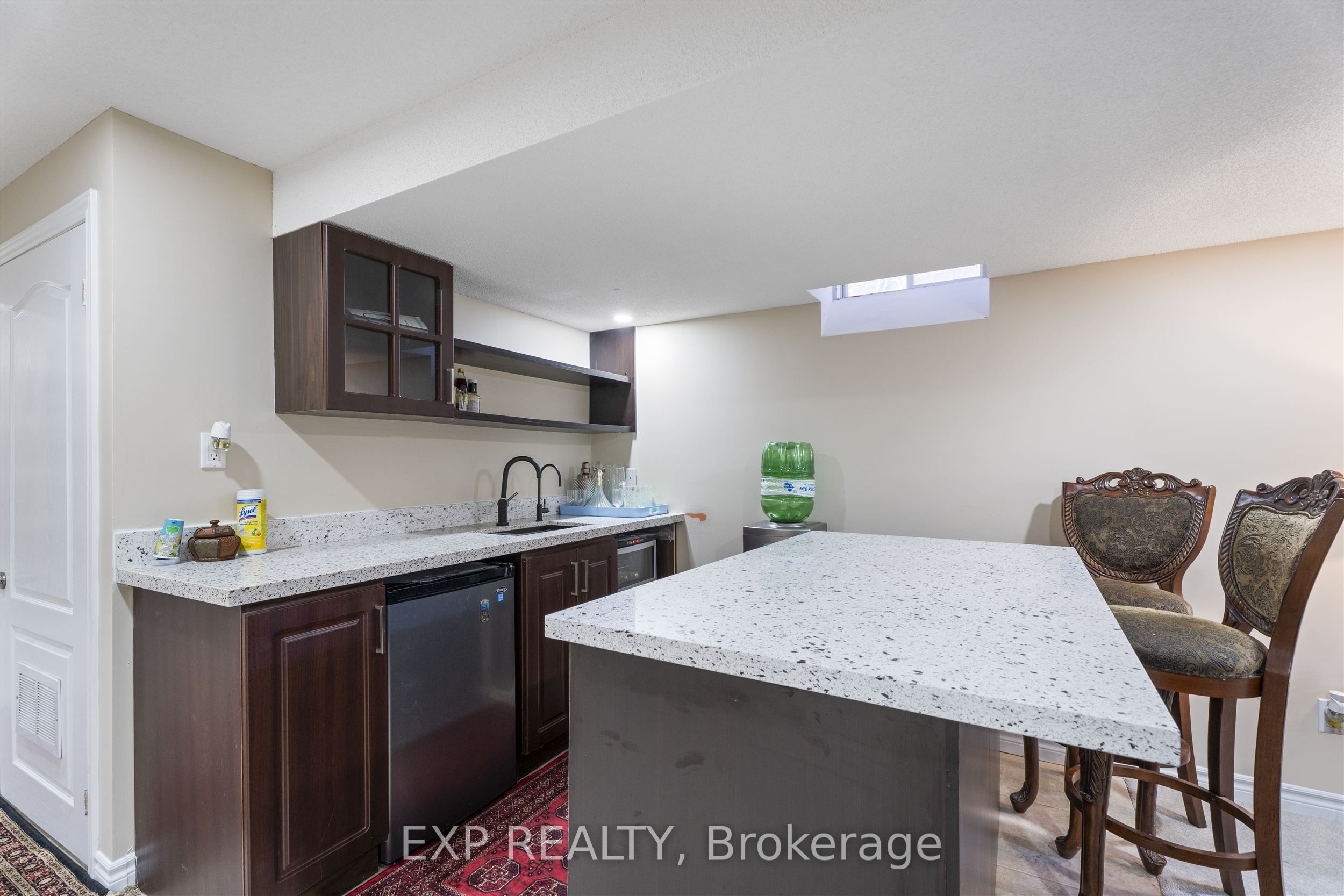 76 Hiberton Crescent Property Photo 12