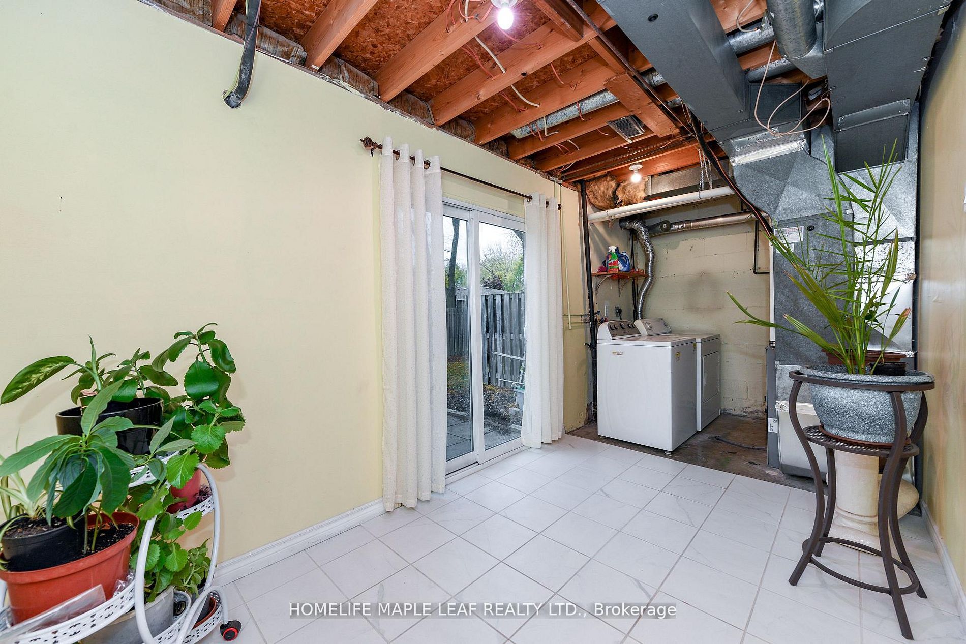 85 Enmount Drive Property Photo 7