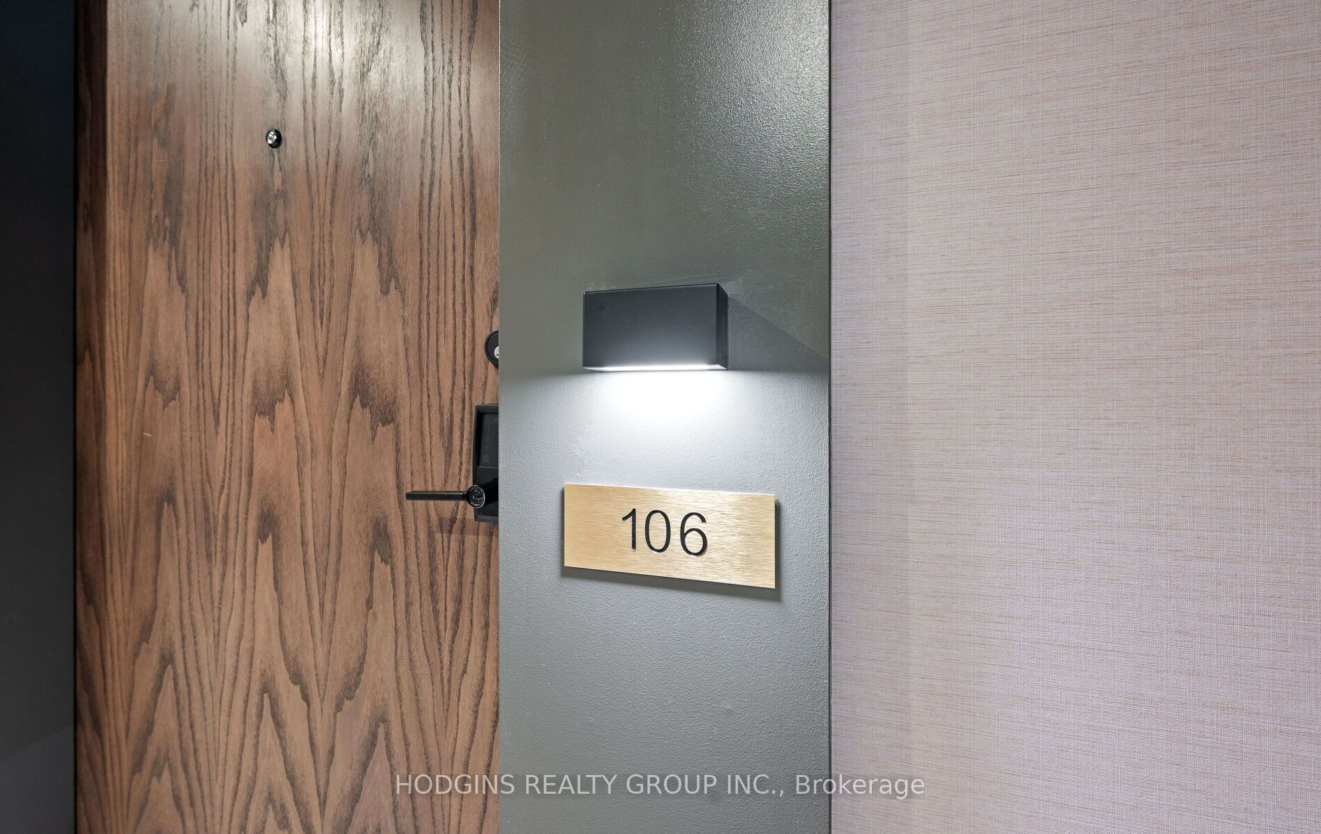 1035 Southdown Road 106 Property Photo 4