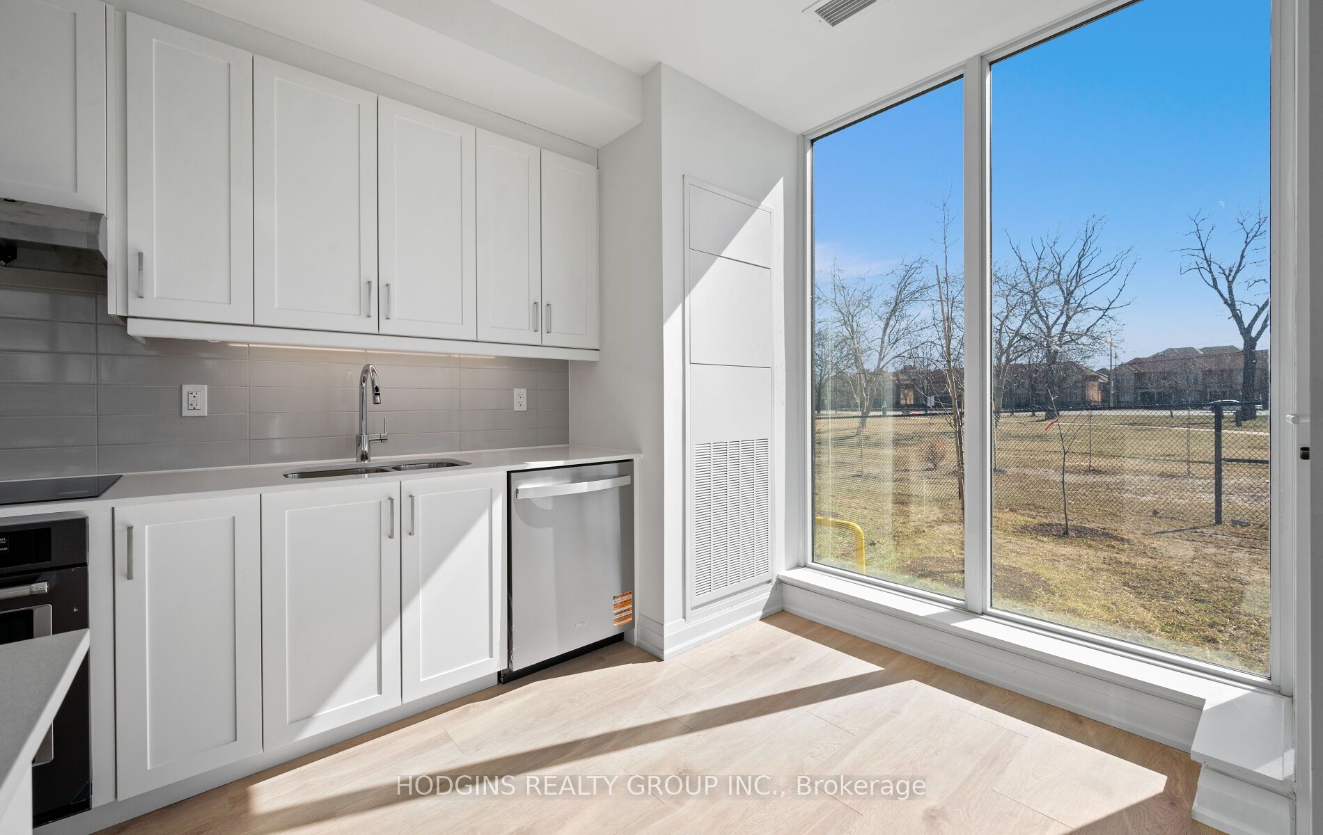 1035 Southdown Road 106 Property Photo 11