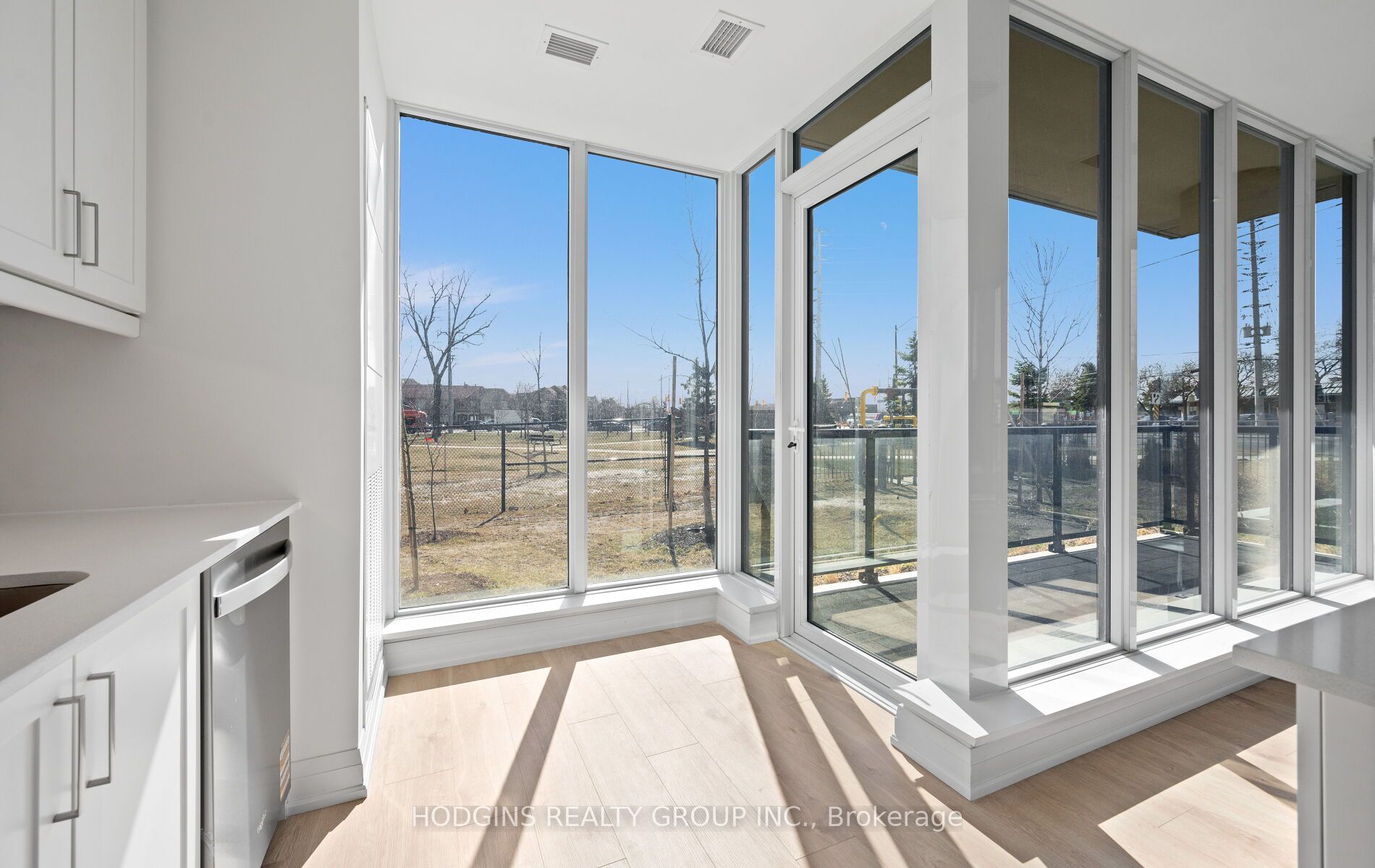 1035 Southdown Road 106 Property Photo 14