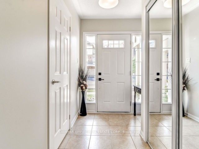 246 Septimus Heights Property Photo 4