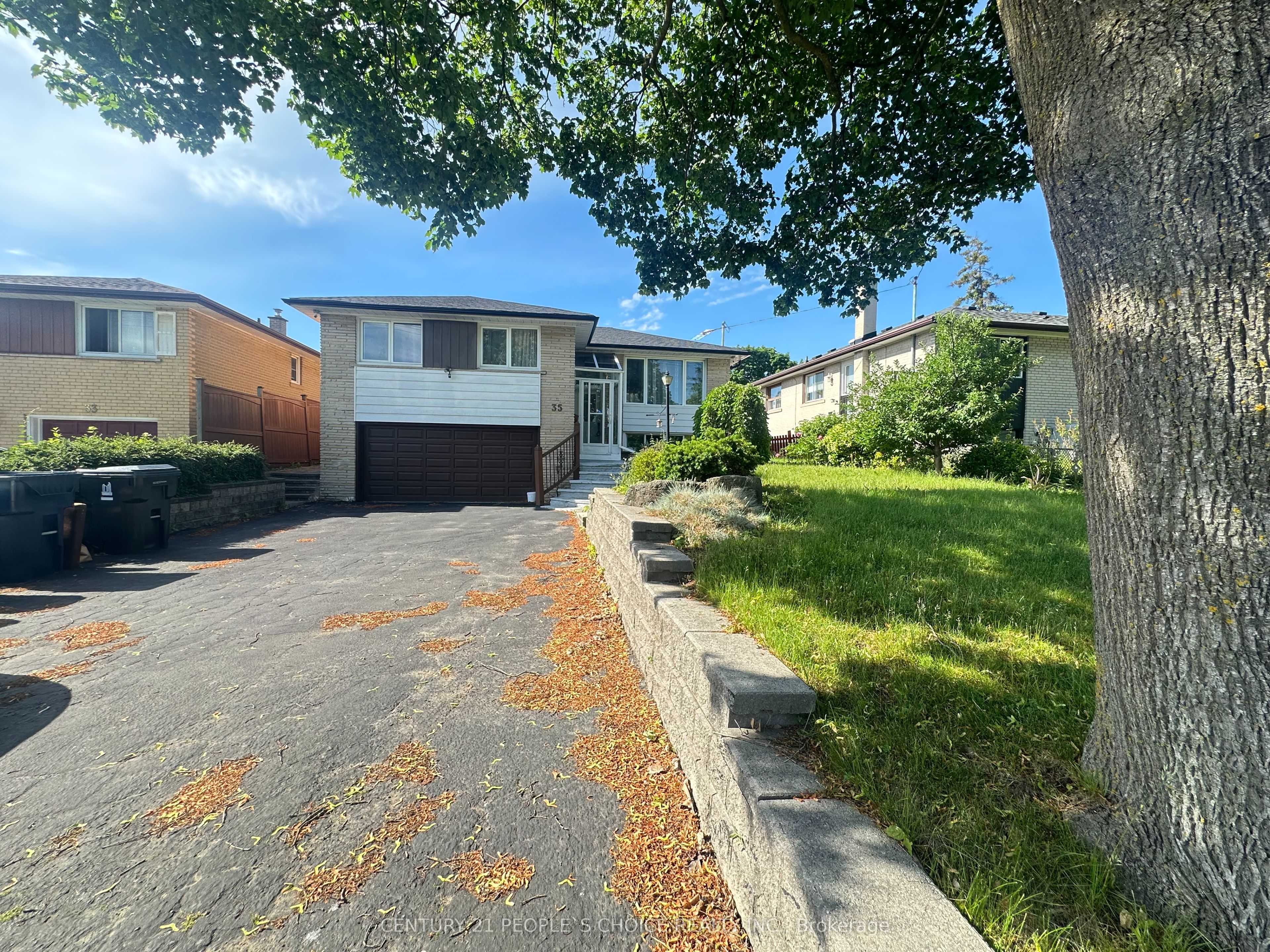 35 Westhumber Boulevard