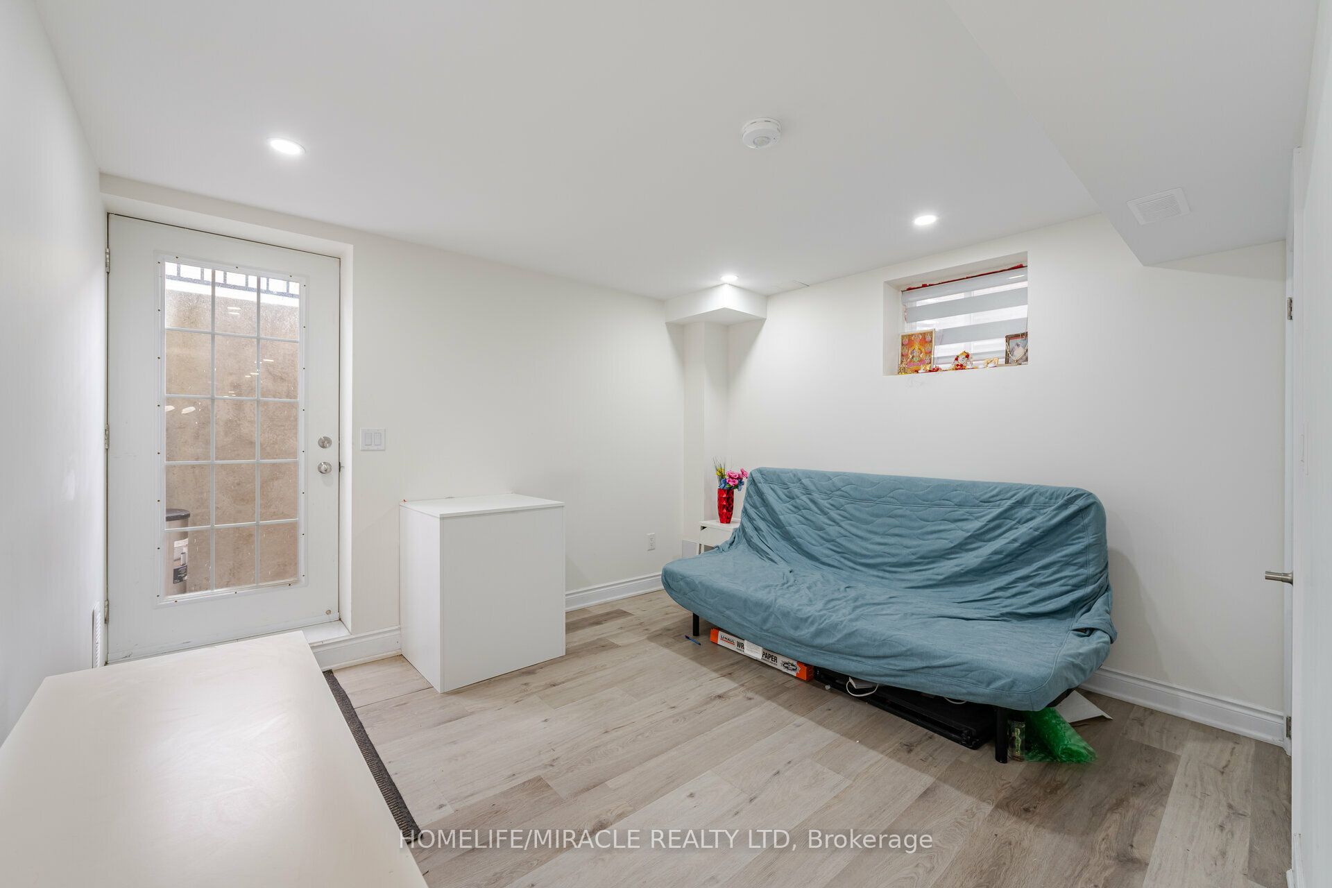 68 Circus Crescent Property Photo 27