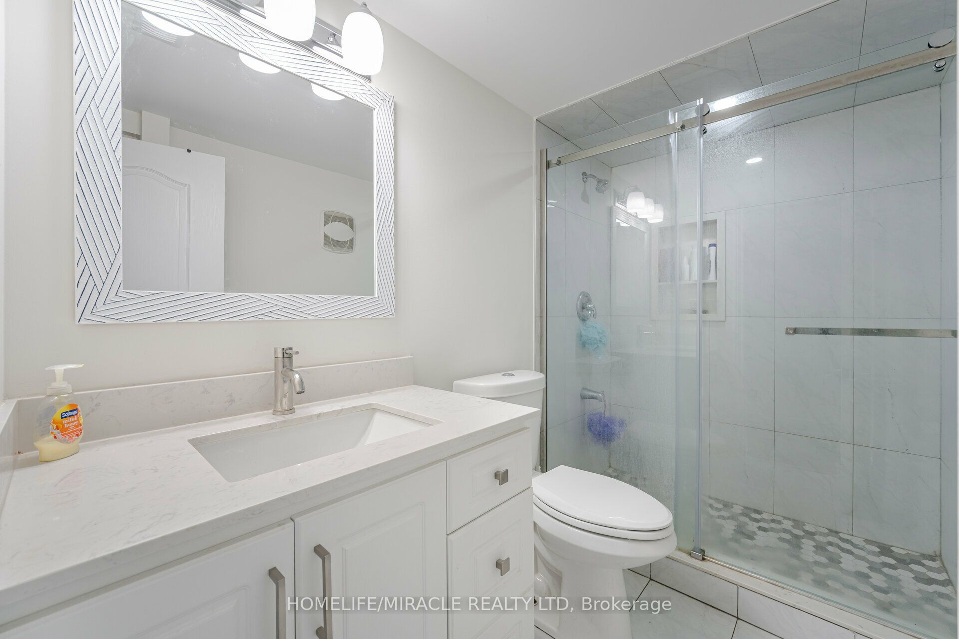 68 Circus Crescent Property Photo 28