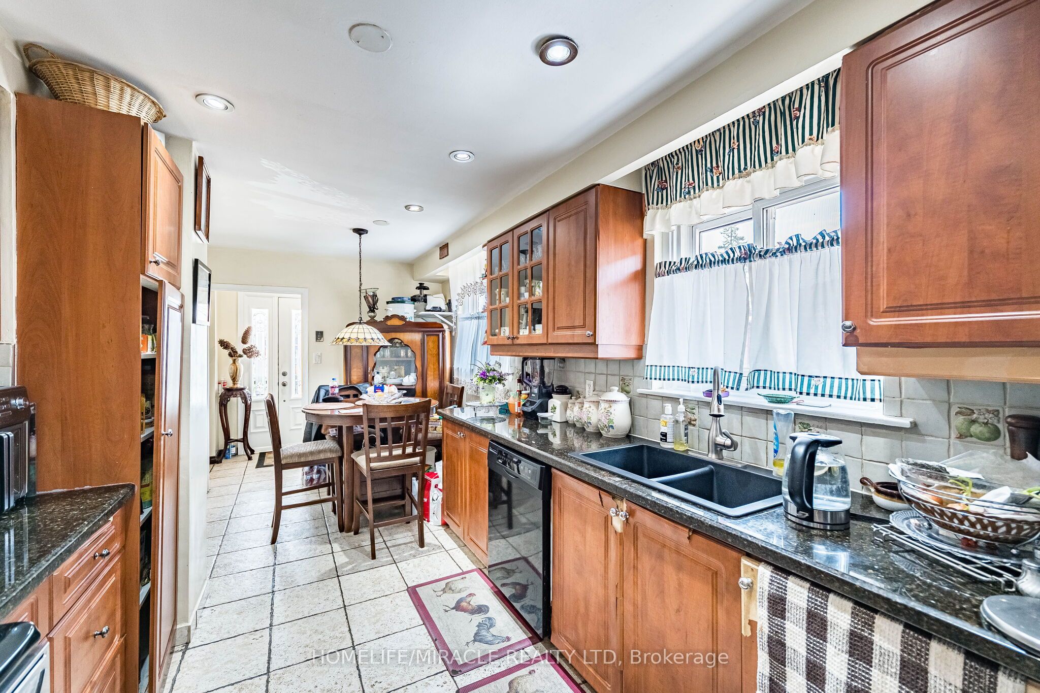 7150 Harwick Drive Property Photo 17