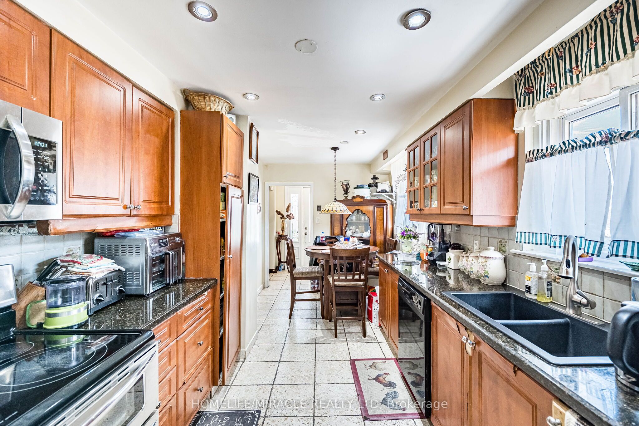 7150 Harwick Drive Property Photo 18