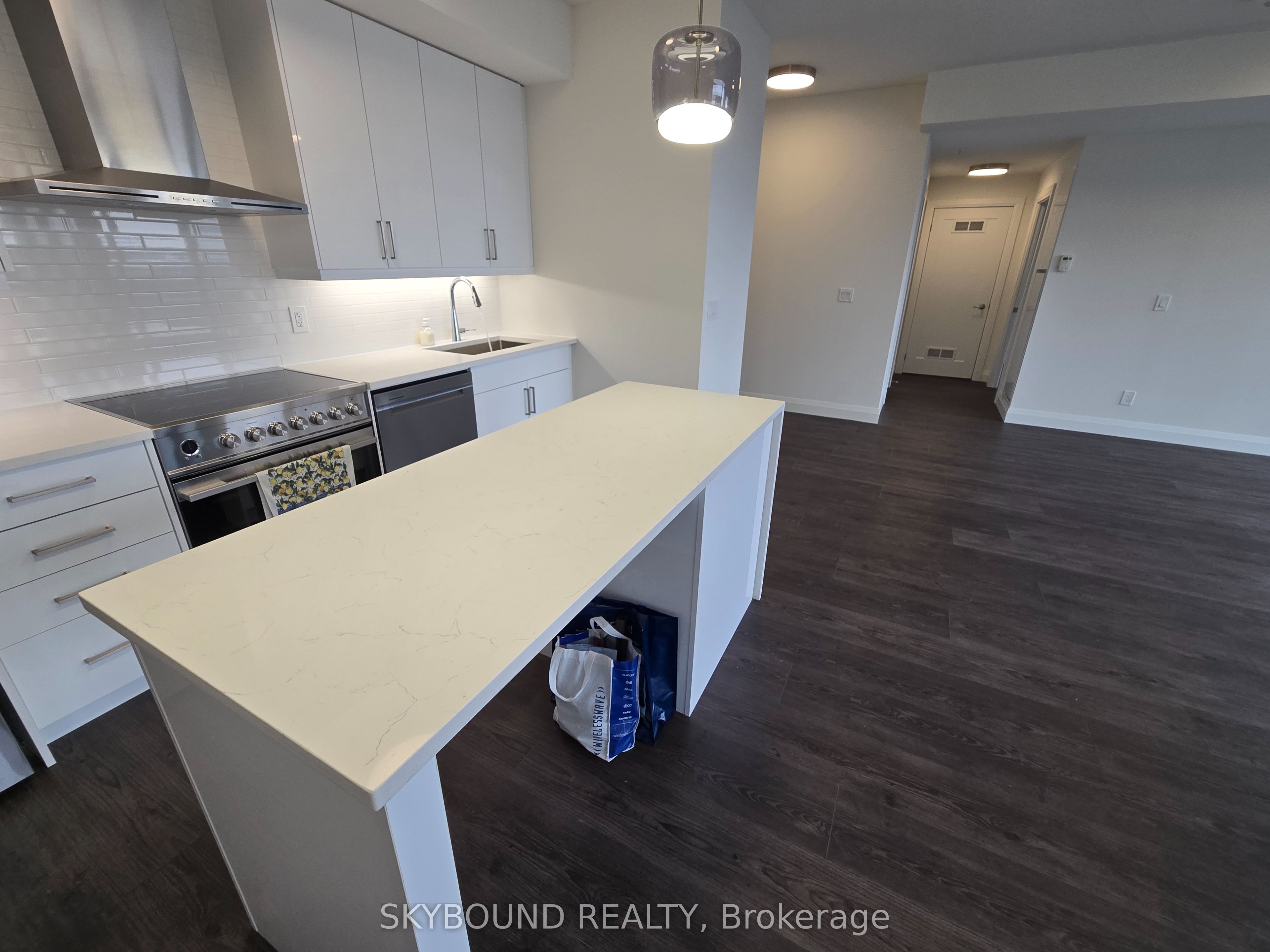 500 Brock Avenue 1008 Property Photo 12
