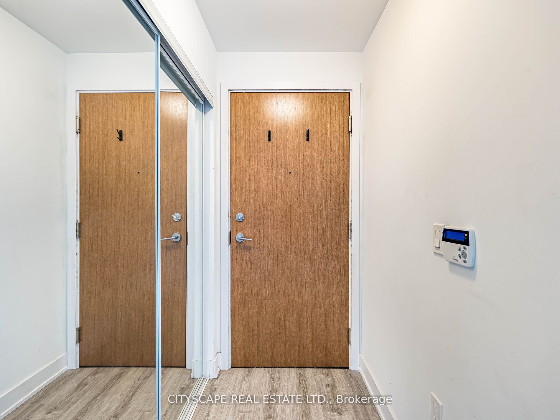 20 Shore Breeze Drive 4410 Property Photo 10