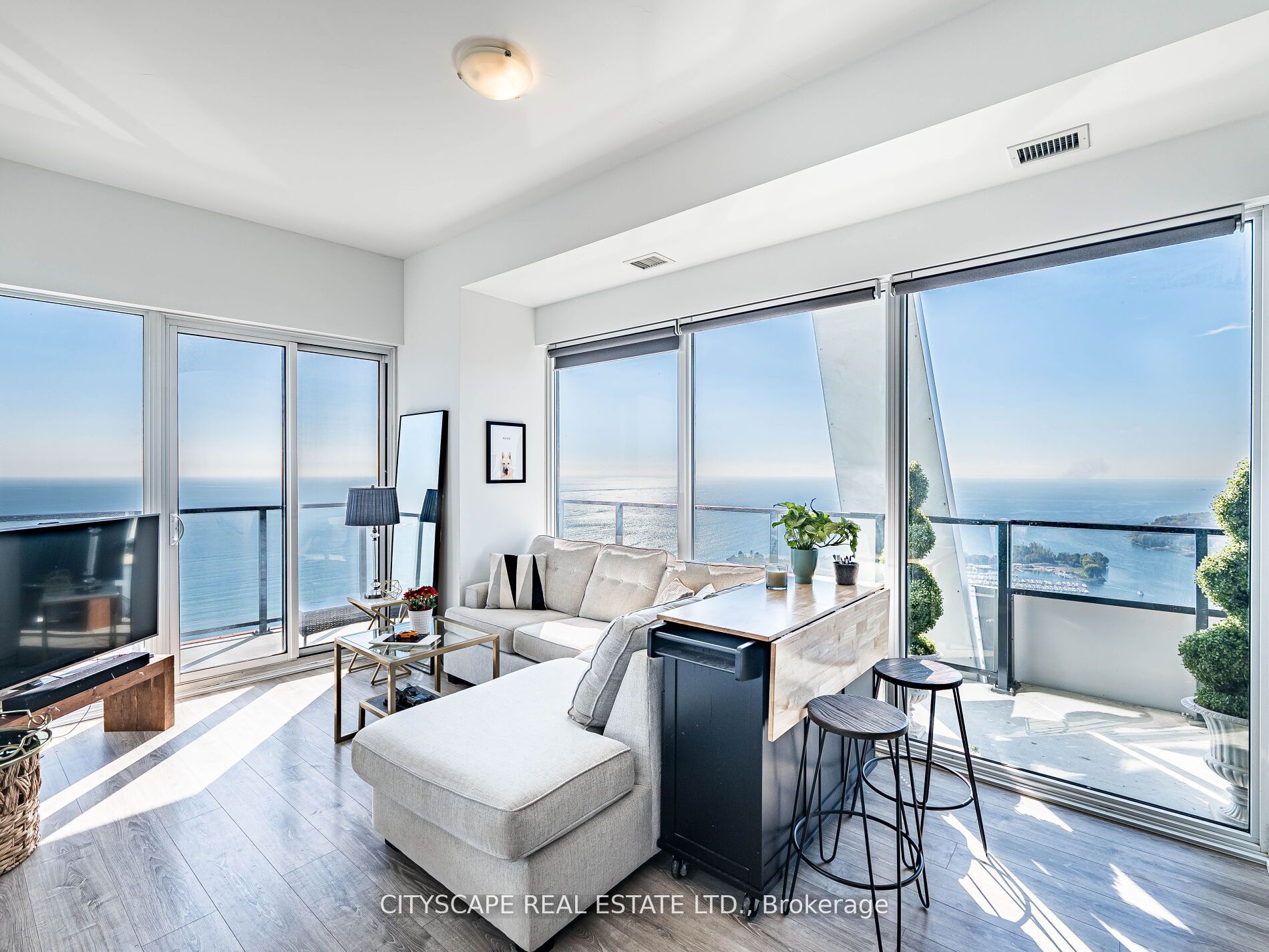 20 Shore Breeze Drive 4410 Property Photo 12