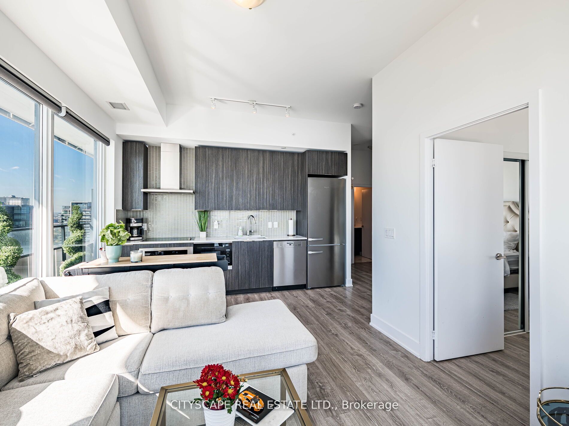 20 Shore Breeze Drive 4410 Property Photo 17