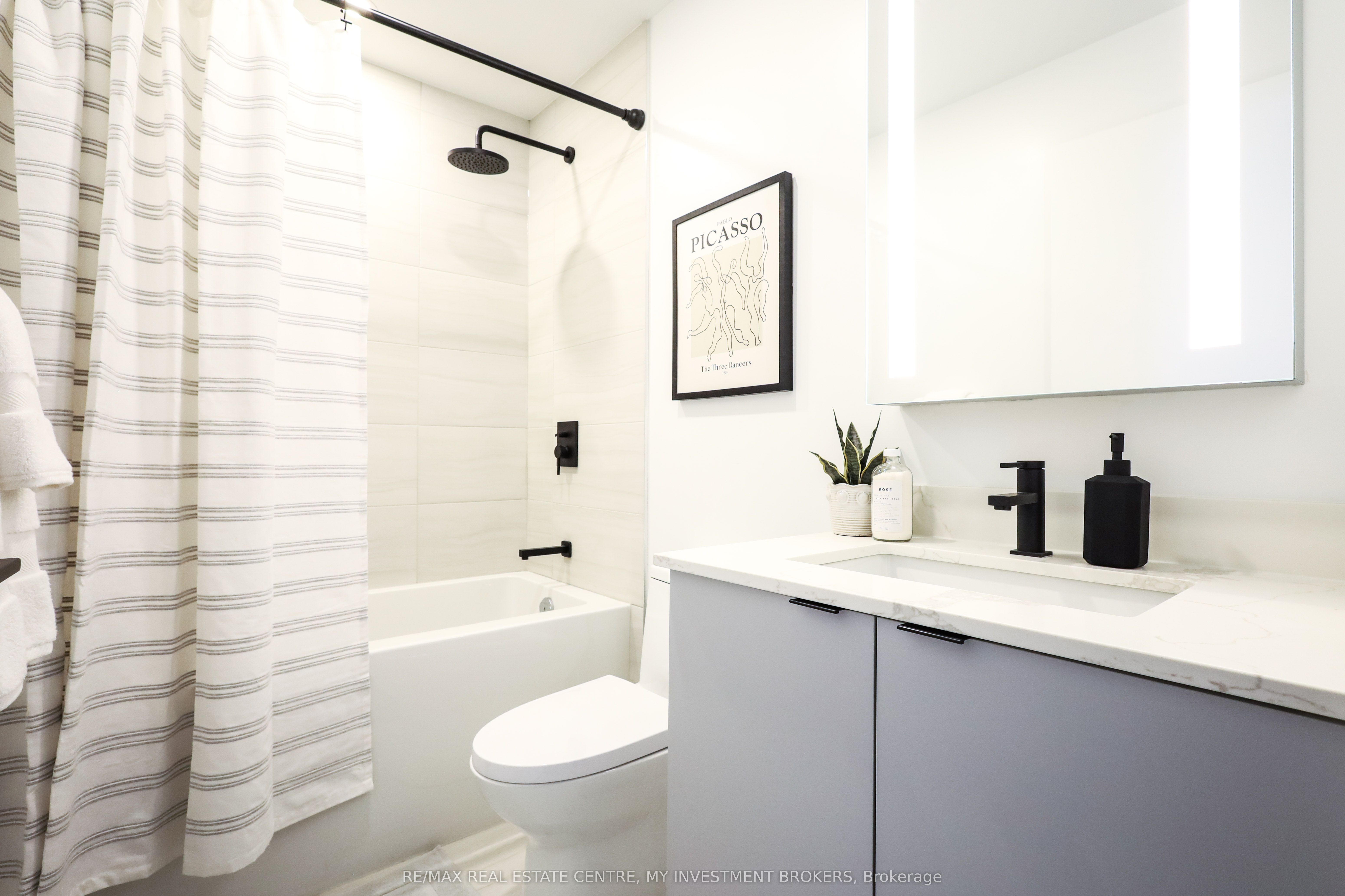 285 Dufferin Street 202 Property Photo 22