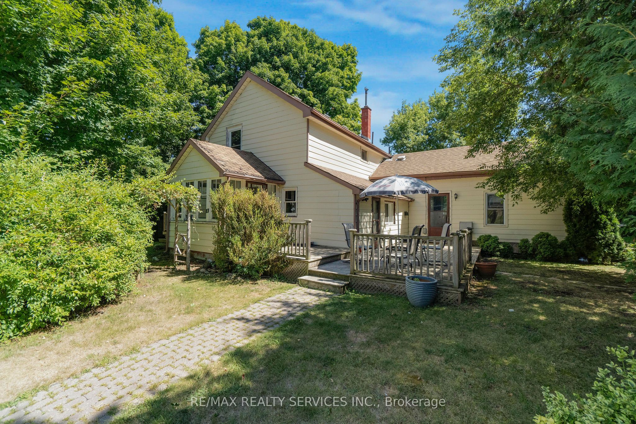 2 Parsons Avenue Property Photo 2