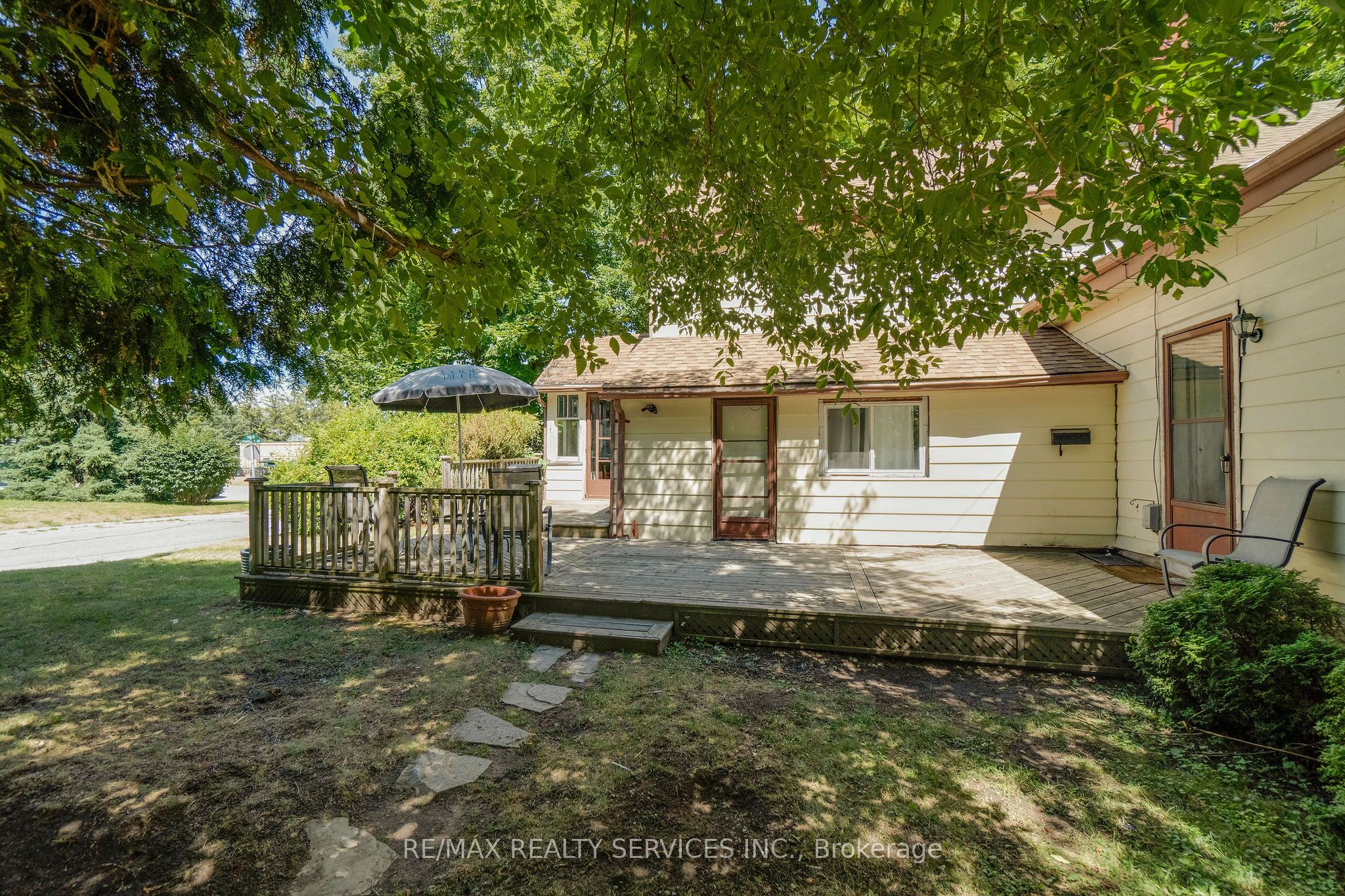 2 Parsons Avenue Property Photo 12