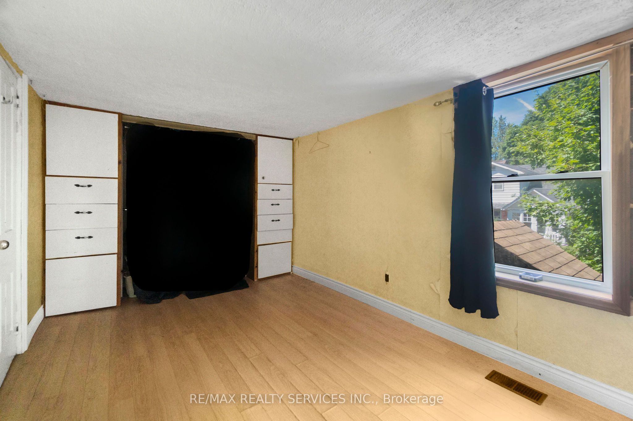 2 Parsons Avenue Property Photo 21
