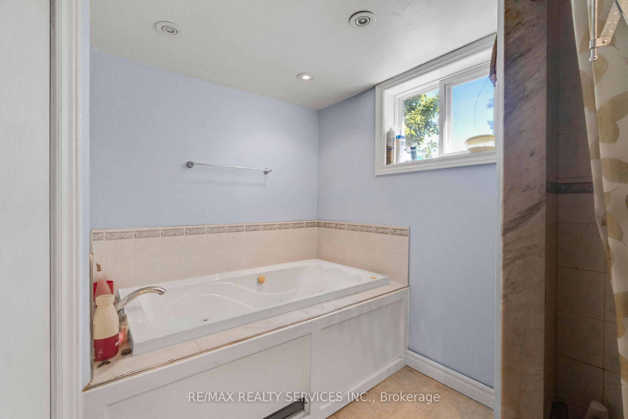 2 Parsons Avenue Property Photo 27