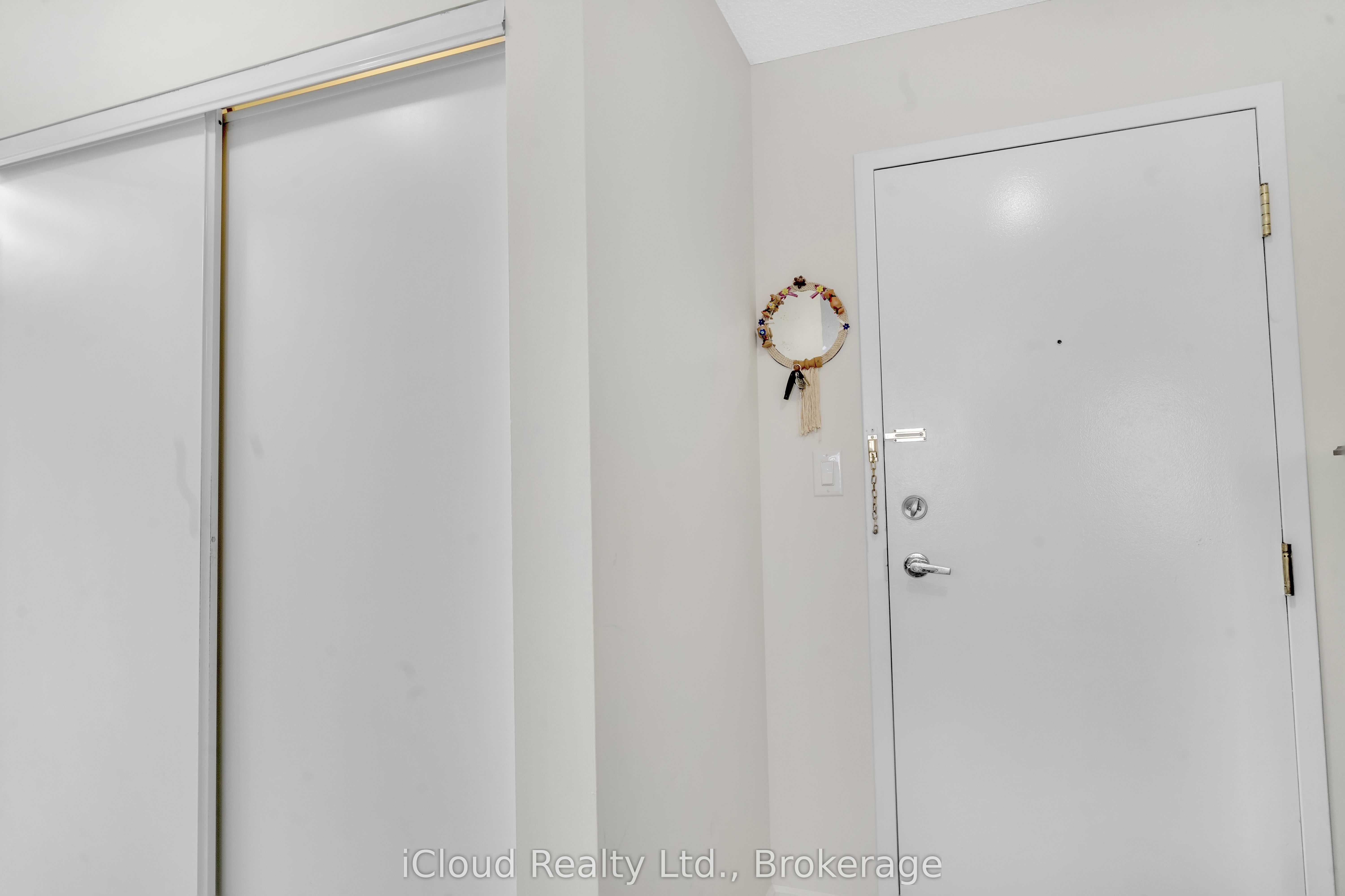 135 Hillcrest Avenue 903 Property Photo 14
