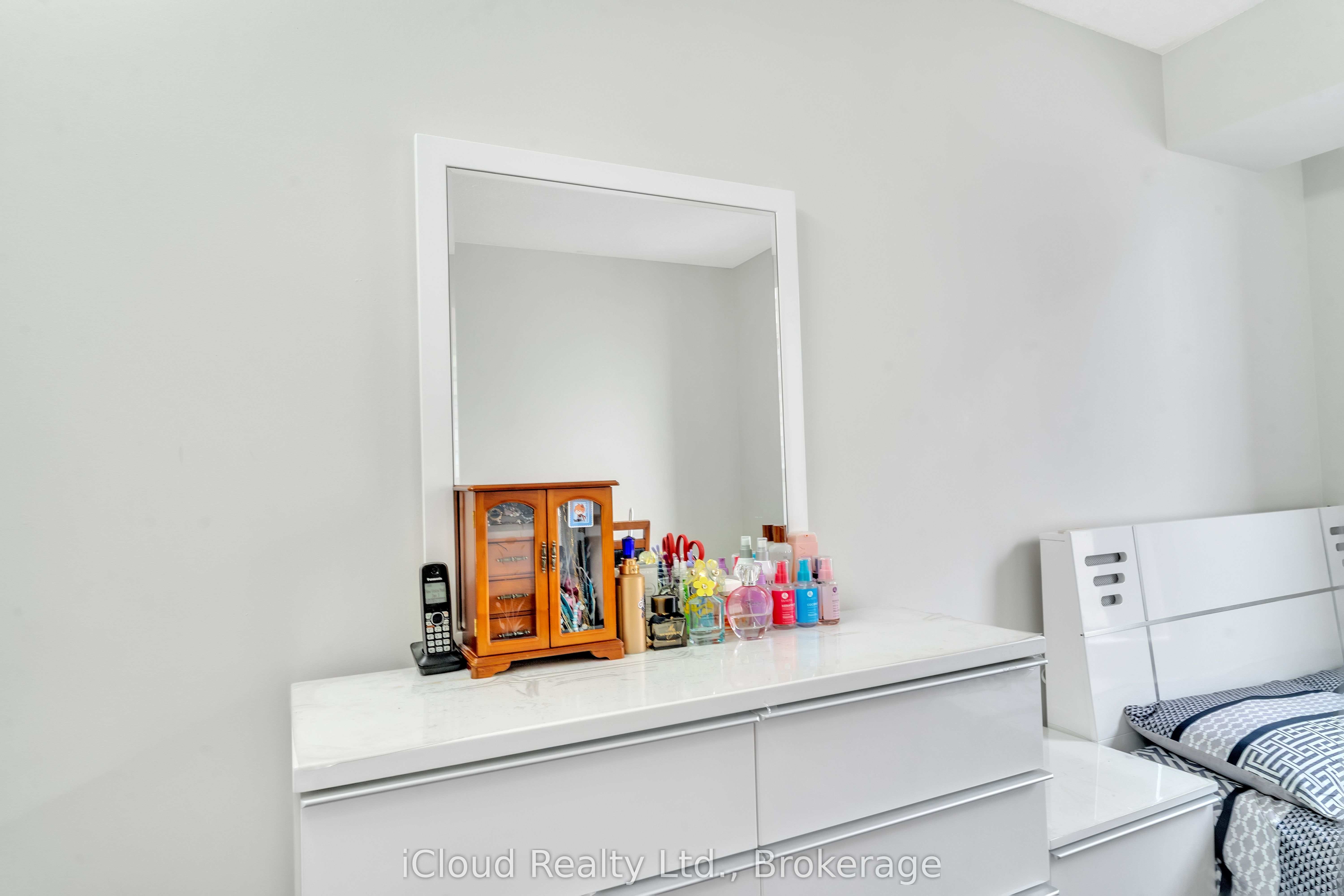 135 Hillcrest Avenue 903 Property Photo 33