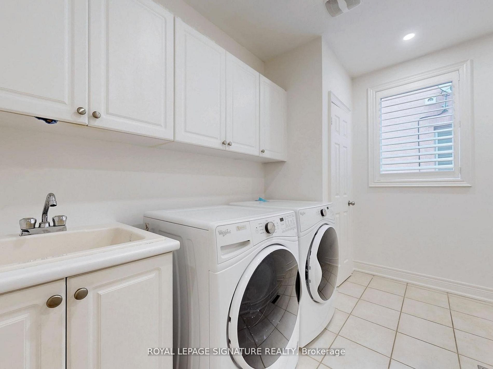 2238 Lyndhurst Drive Property Photo 22