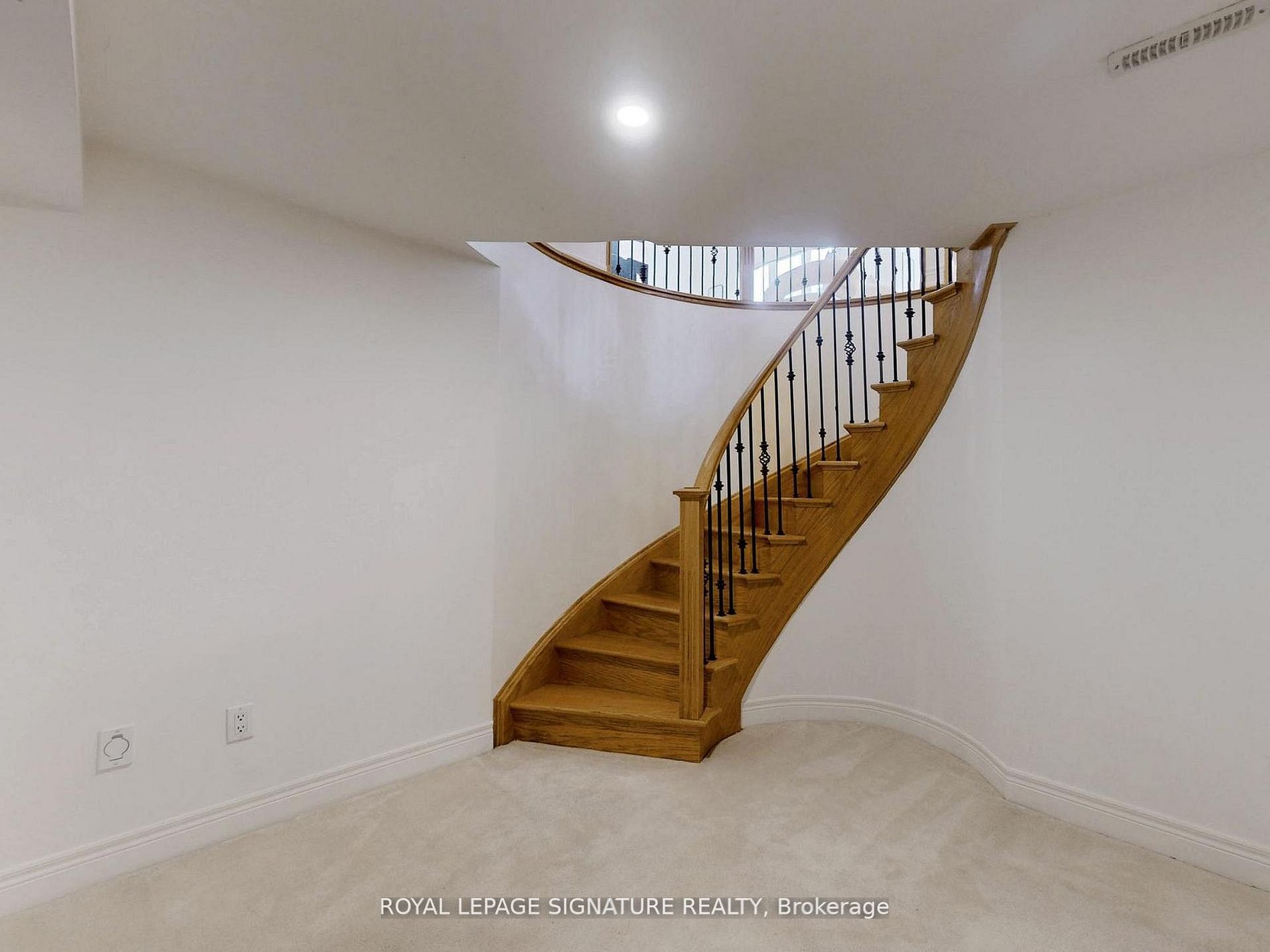 2238 Lyndhurst Drive Property Photo 42