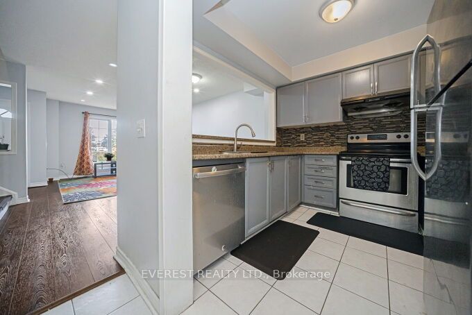 2 Sir Lou Drive 127 Property Photo 11