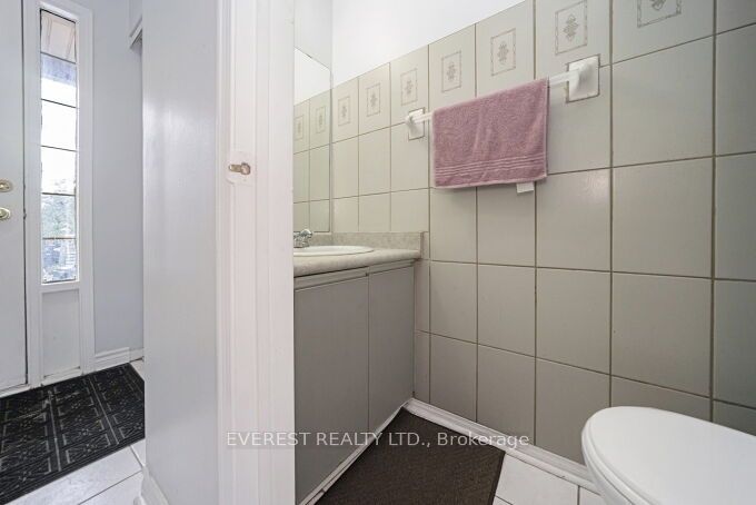 2 Sir Lou Drive 127 Property Photo 16