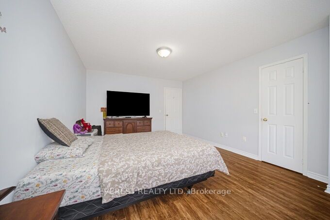 2 Sir Lou Drive 127 Property Photo 23