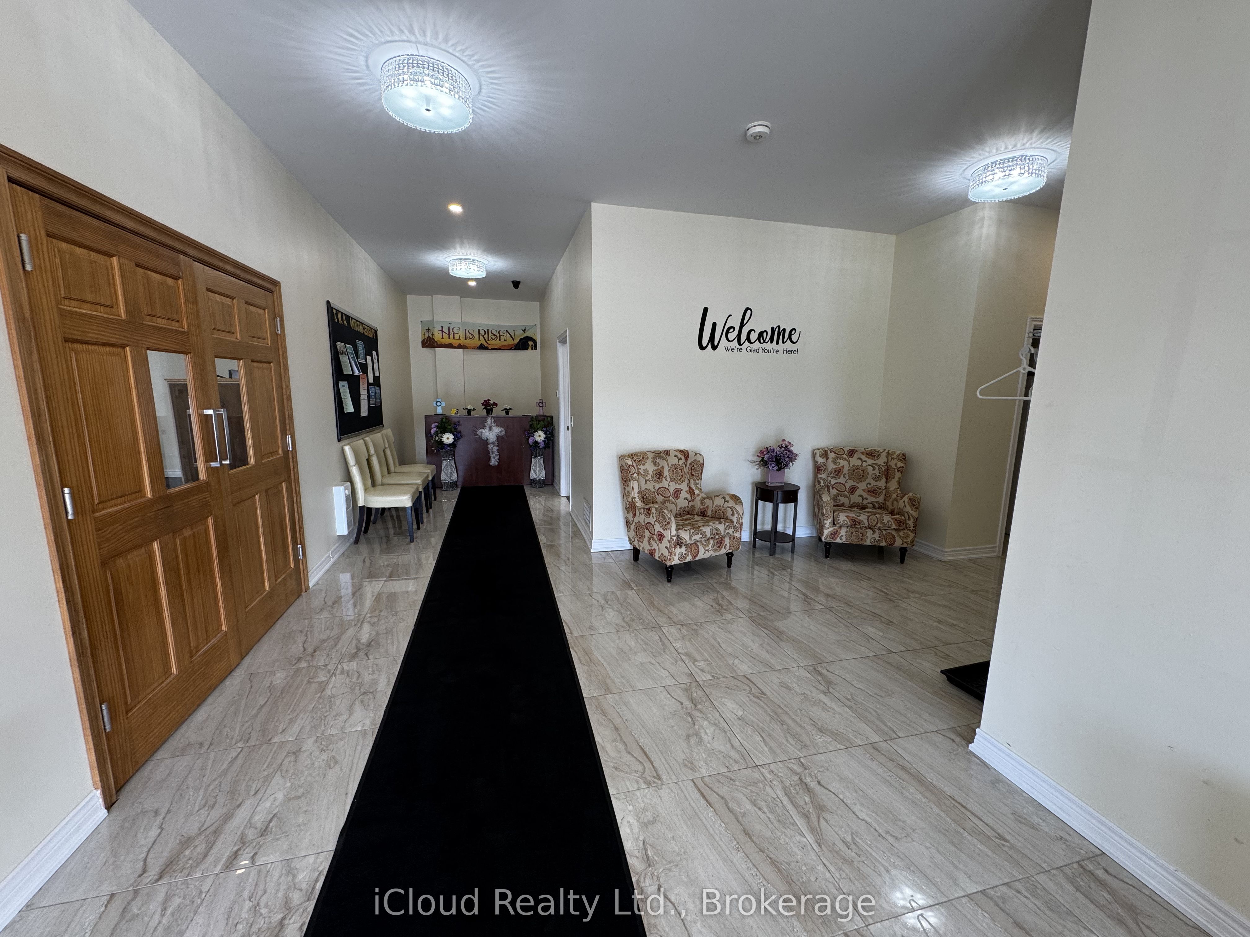 3518 King Street N Property Photo 24