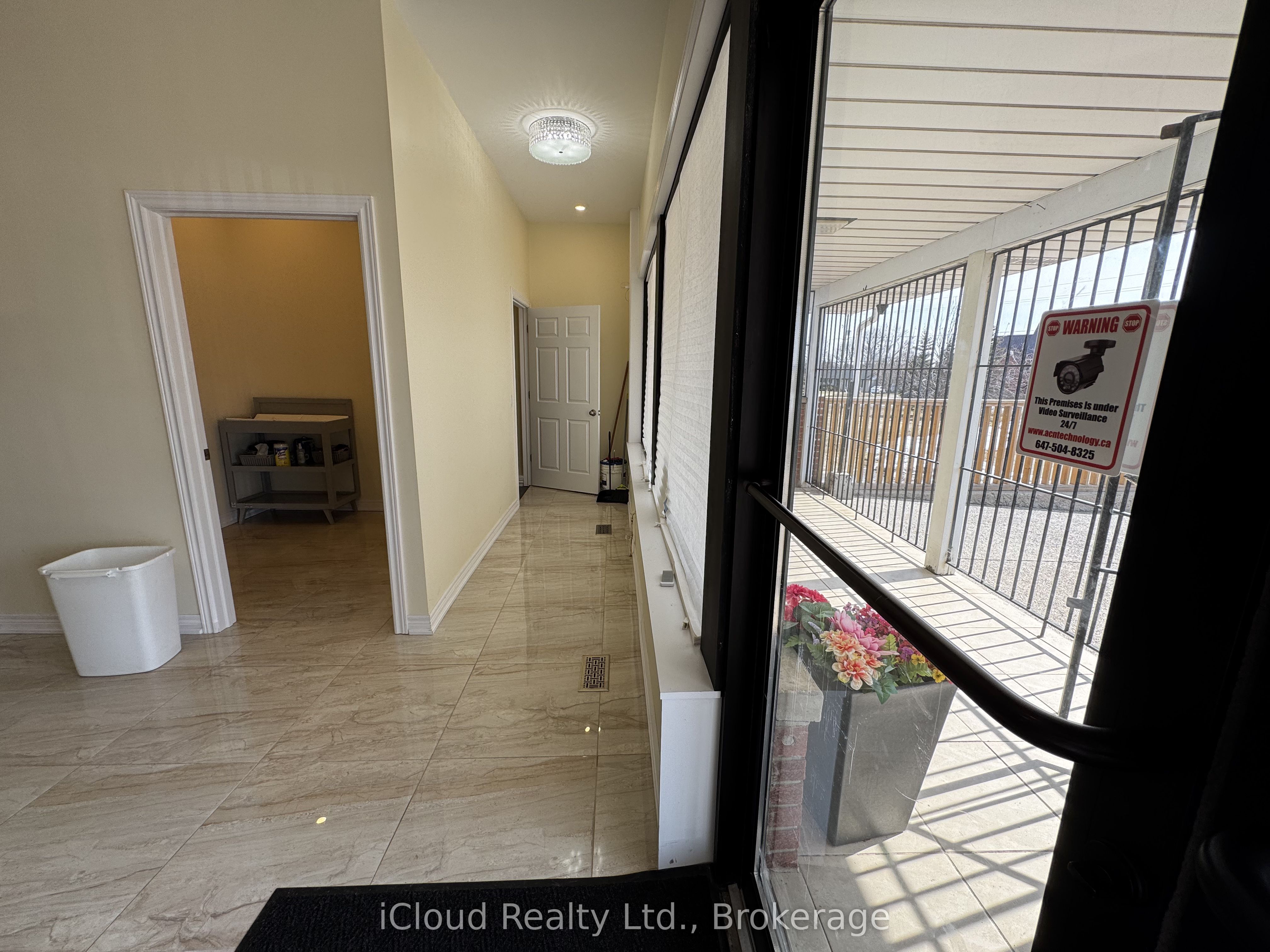 3518 King Street N Property Photo 29