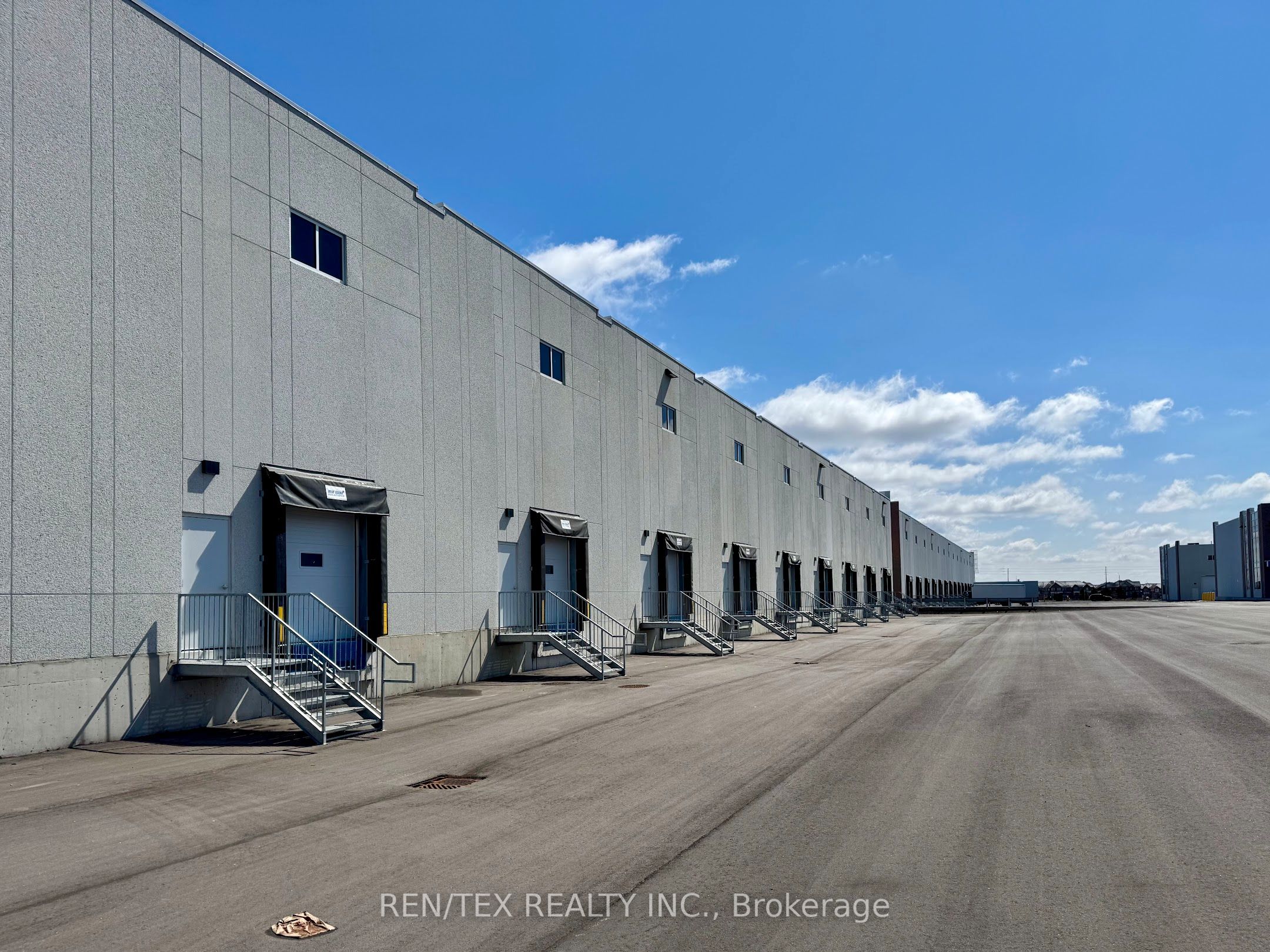 10910 Dixie Road B5 Property Photo 13