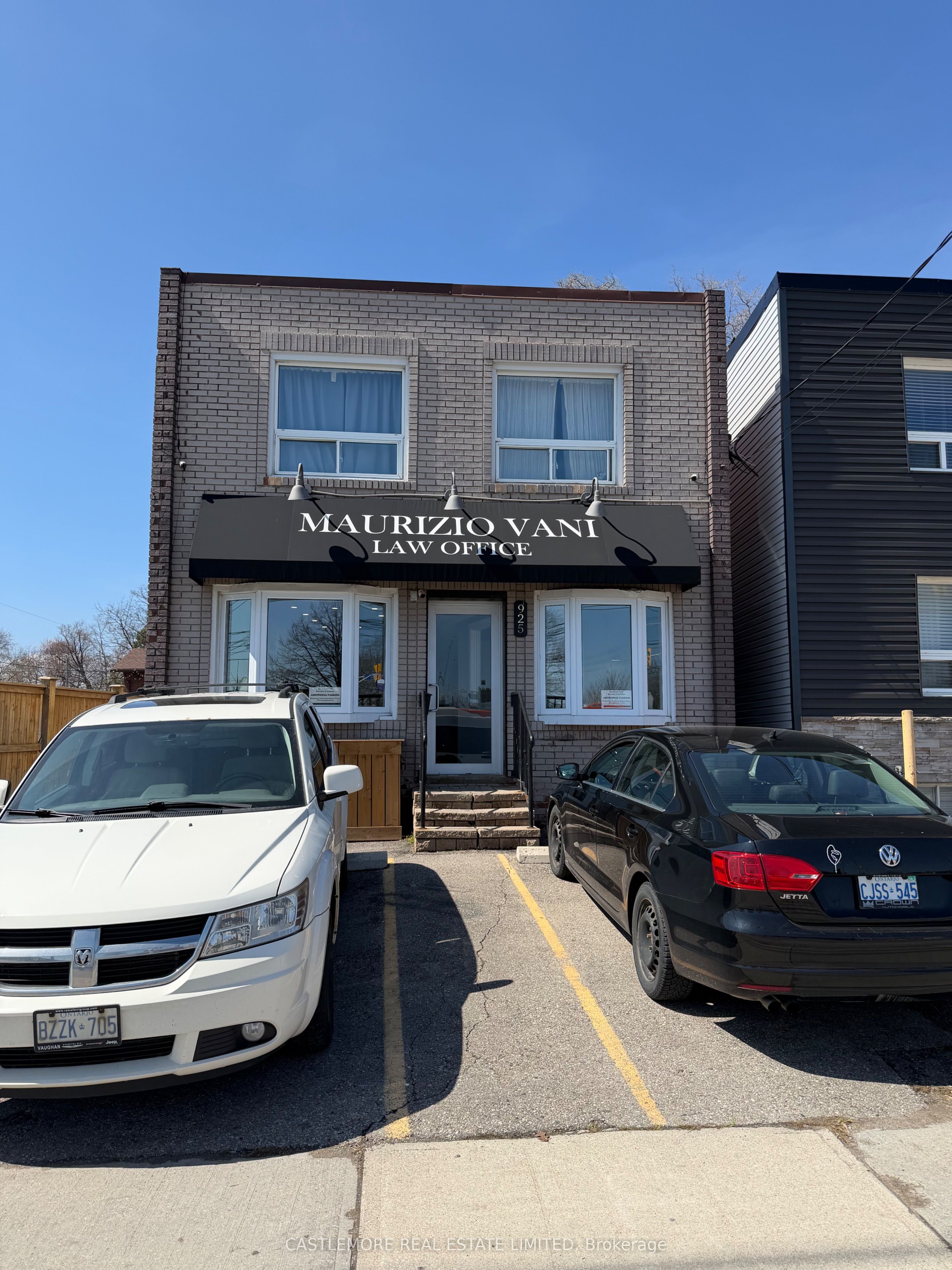 925 Lakeshore Road Property Photo 1