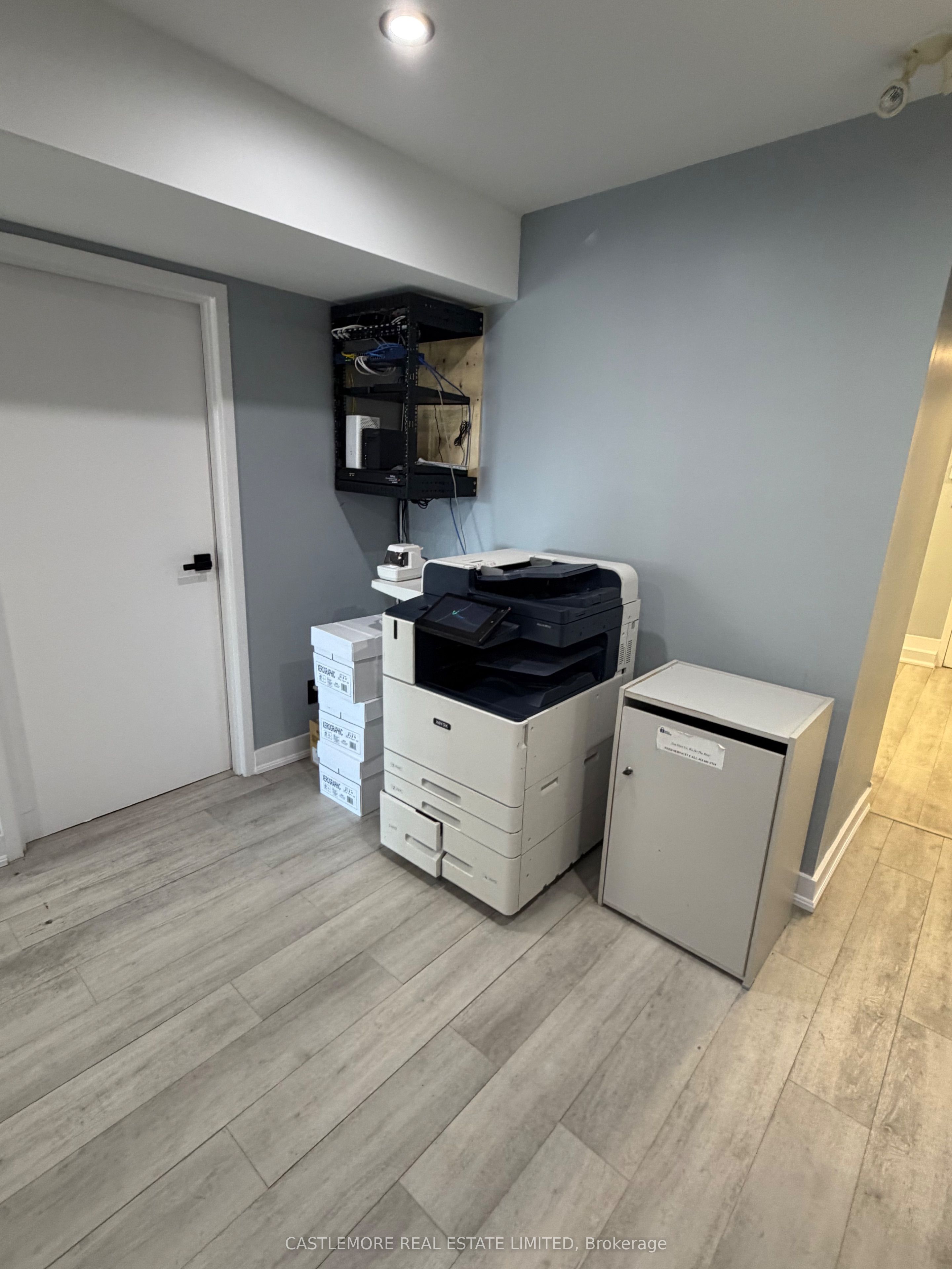 925 Lakeshore Road Property Photo 9