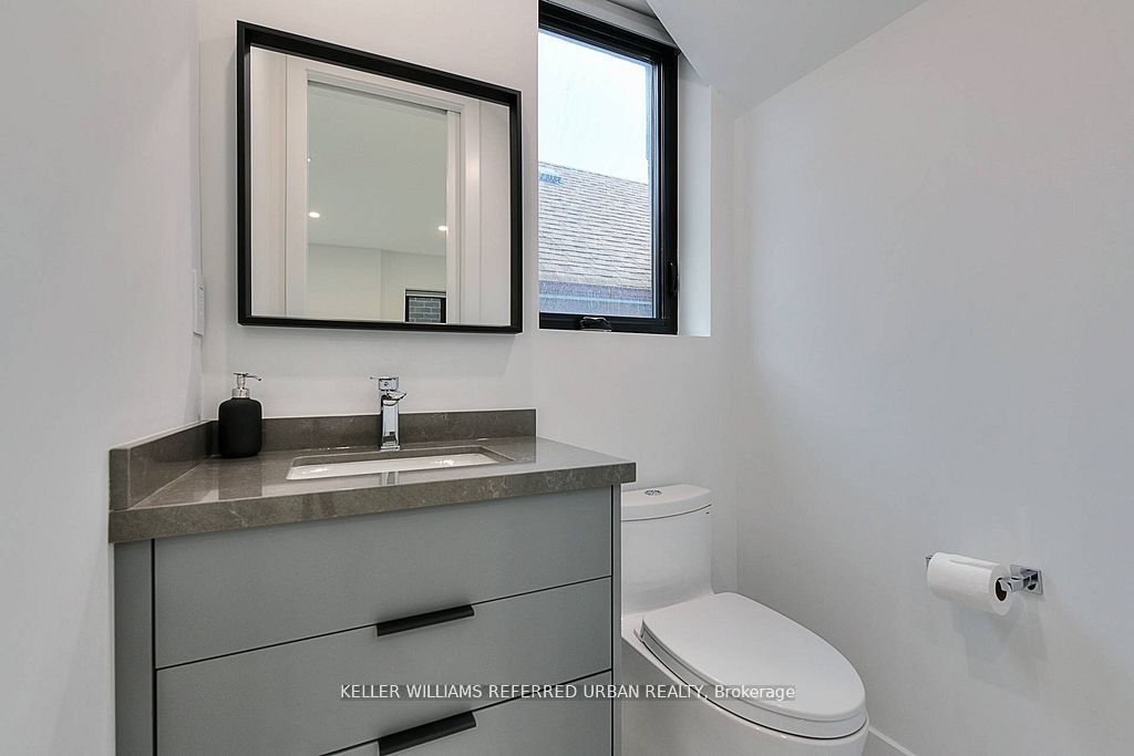 613 Harvie Avenue Property Photo 7
