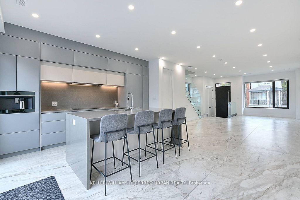 613 Harvie Avenue Property Photo 10