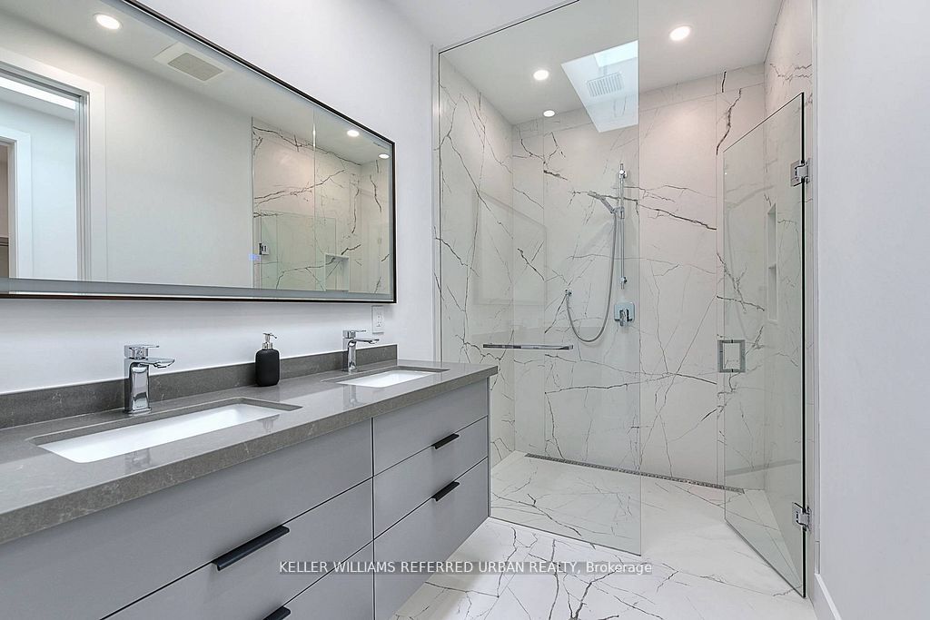 613 Harvie Avenue Property Photo 25
