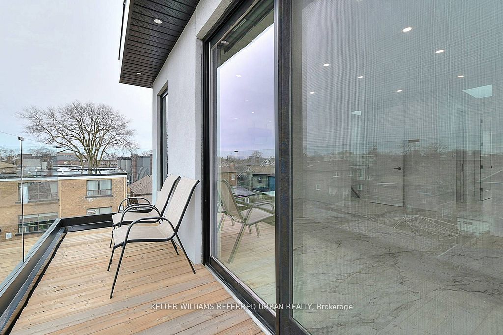 613 Harvie Avenue Property Photo 29