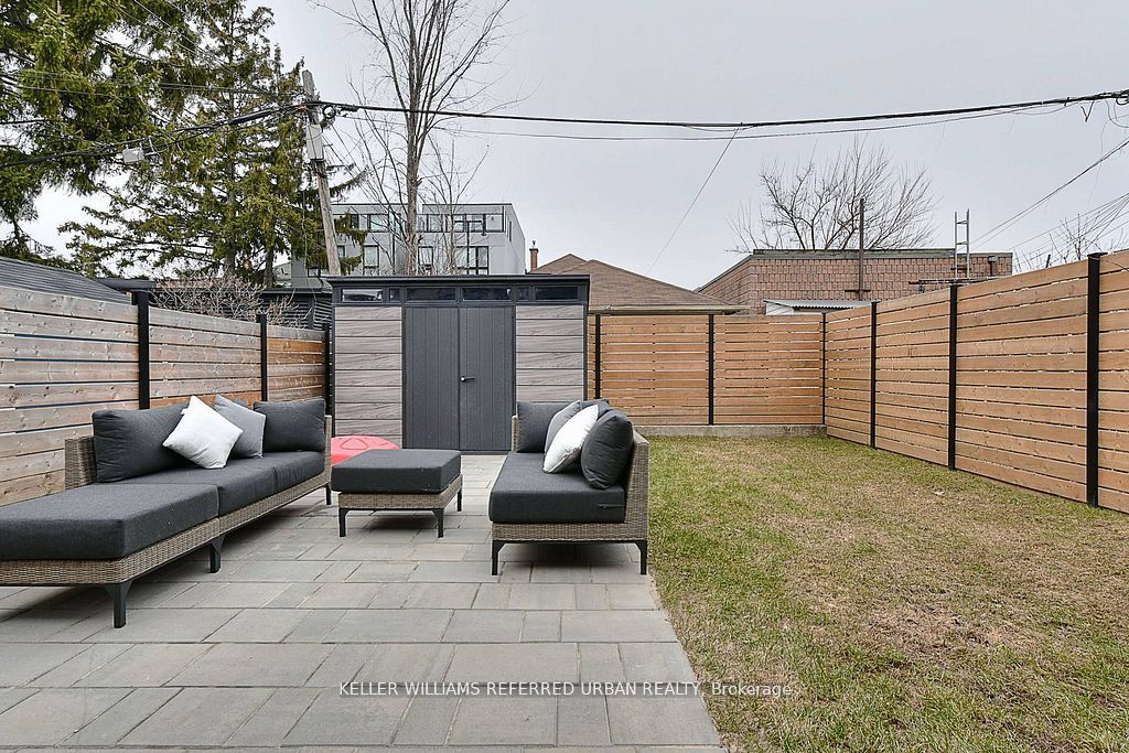 613 Harvie Avenue Property Photo 33