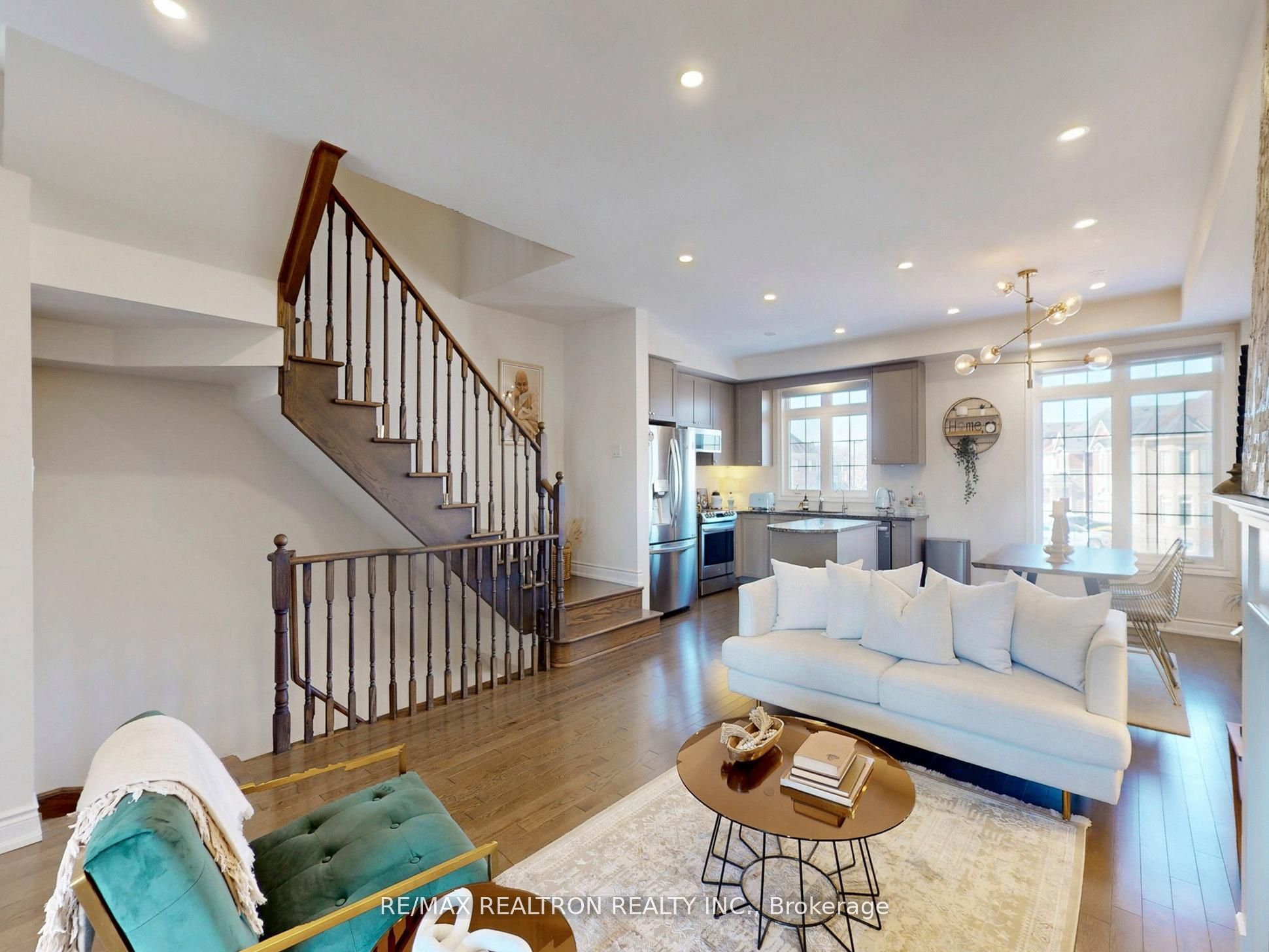 6 Oakmore Lane Property Photo 13