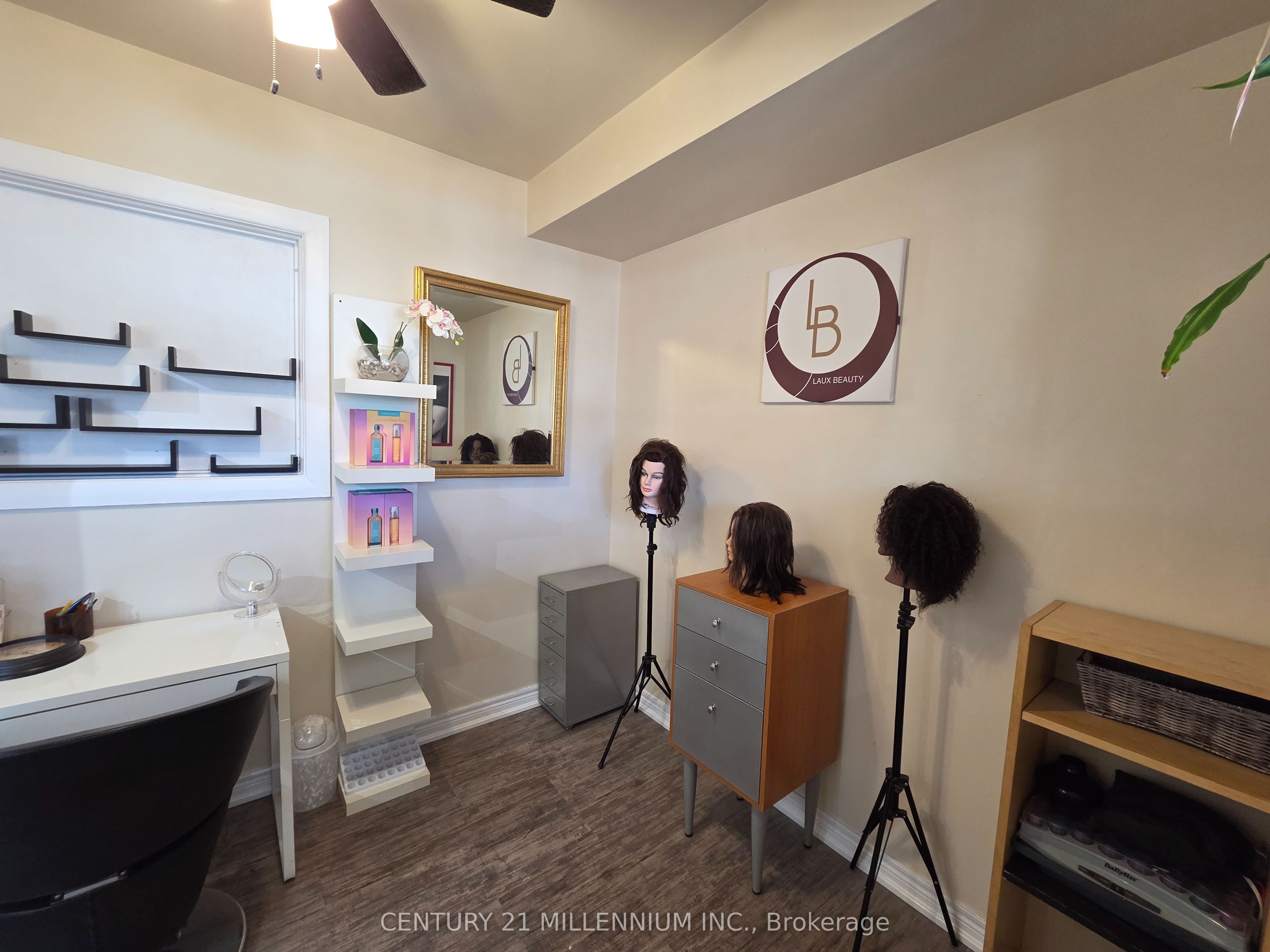 2479 Lake Shore Boulevard W B Property Photo 8