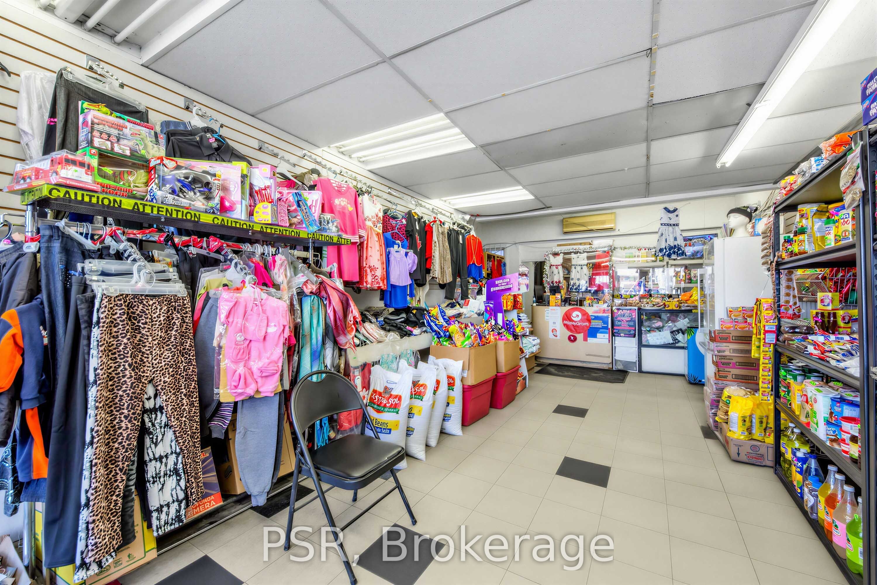 1742 Jane Street Property Photo 14