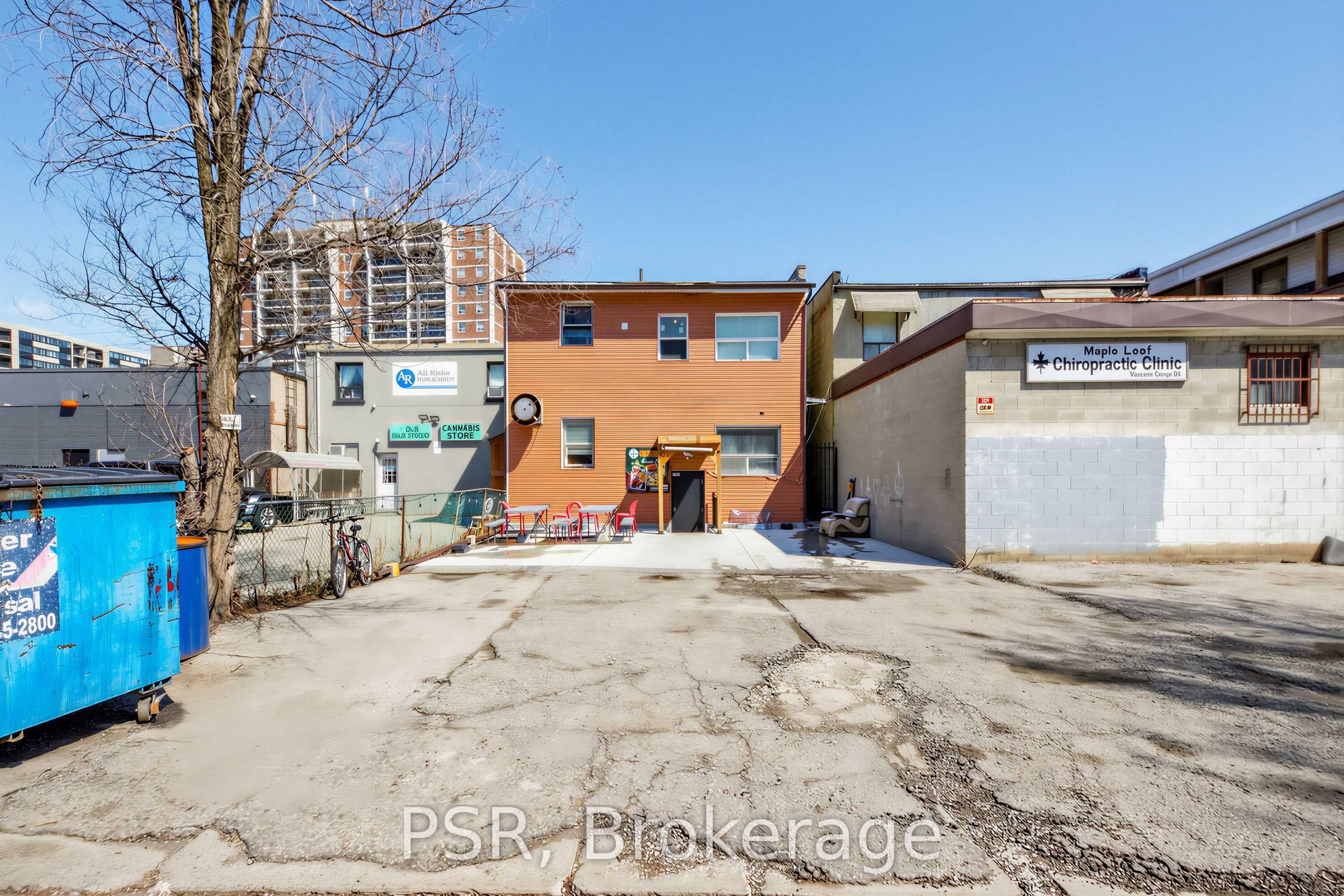 1742 Jane Street Property Photo 21