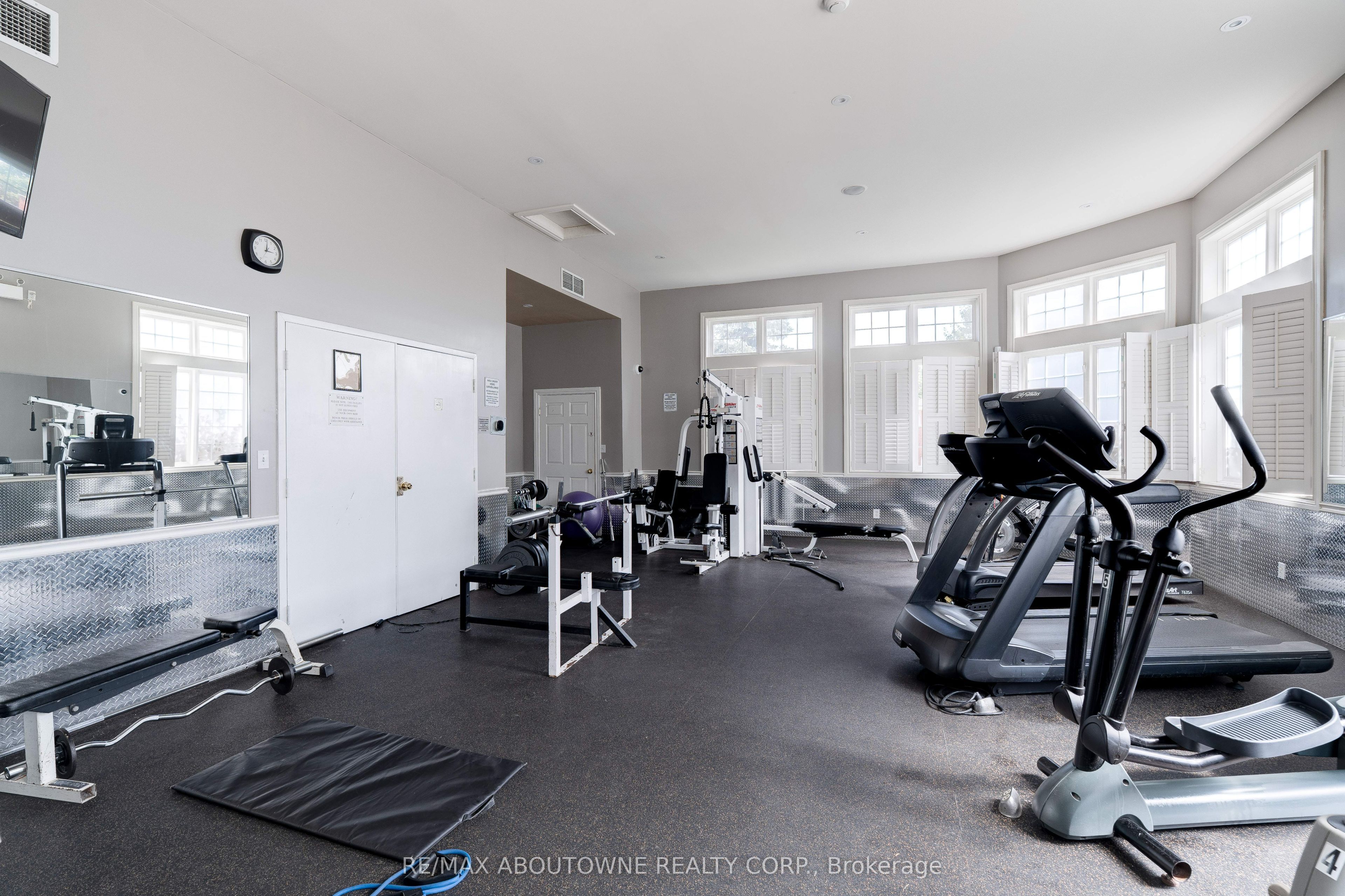 1460 Bishops Gate 212 Property Photo 15