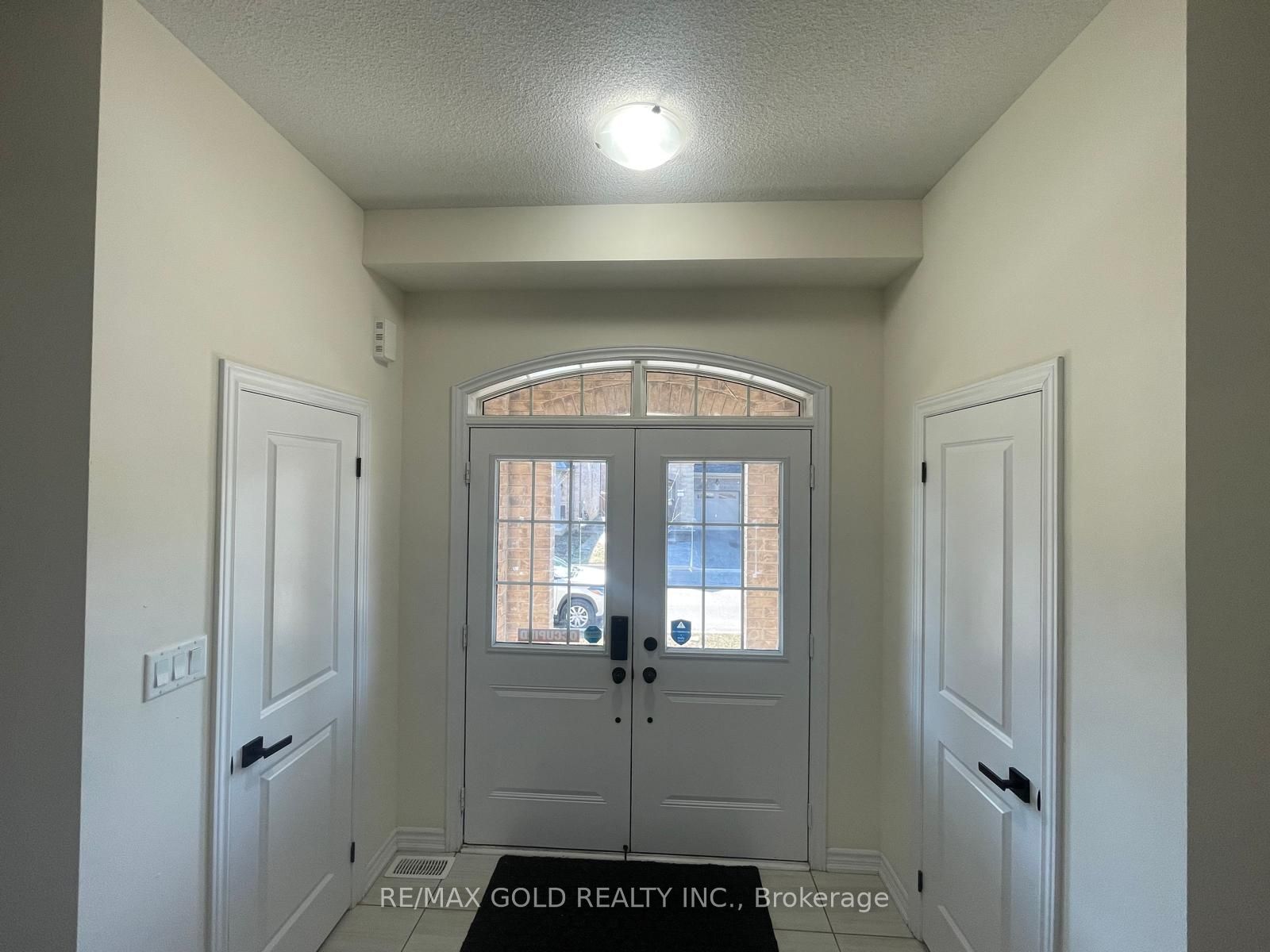 537 Veterans Drive Property Photo 18