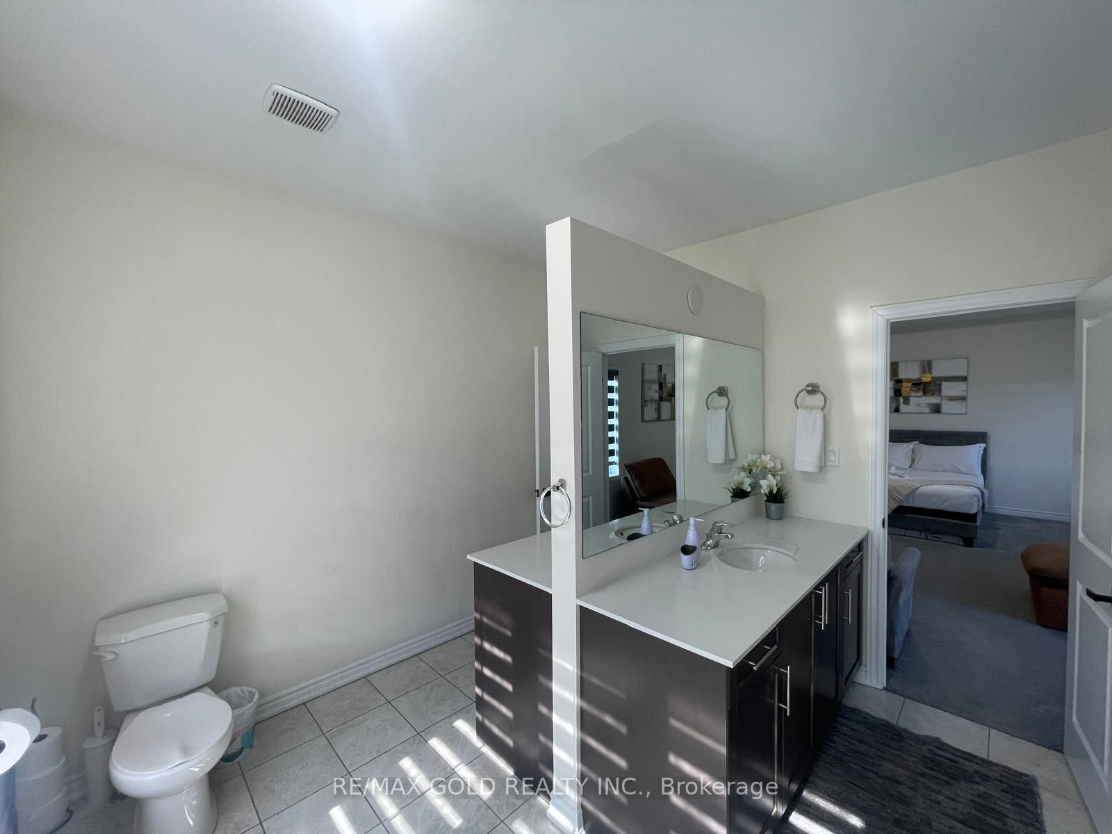 537 Veterans Drive Property Photo 27