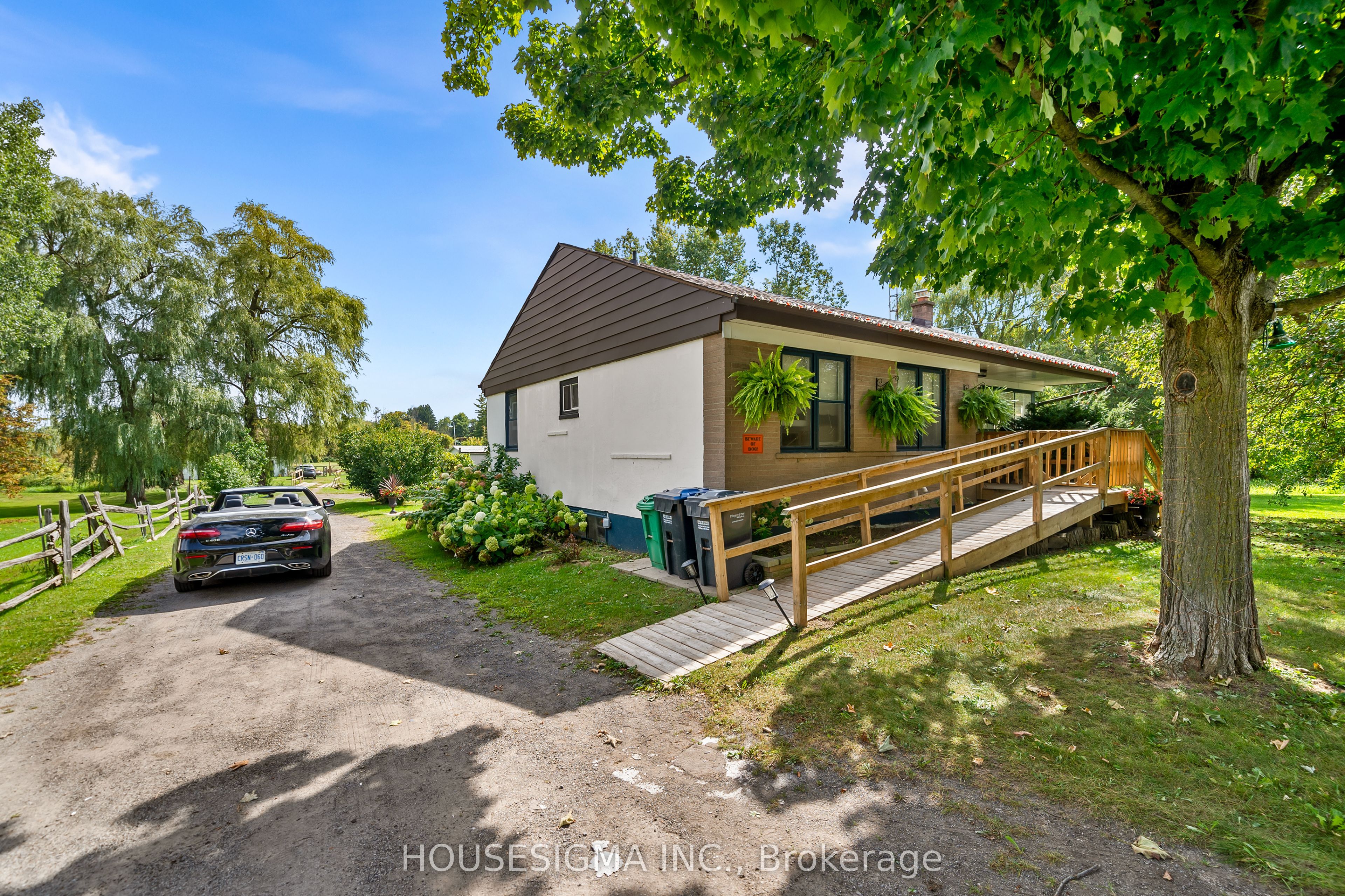 2701 Embleton Road Property Photo 35