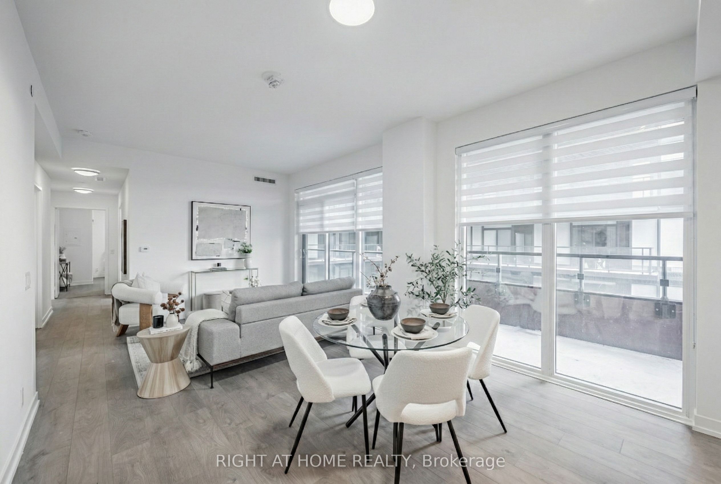 270 Dufferin Street 815 Property Photo 6