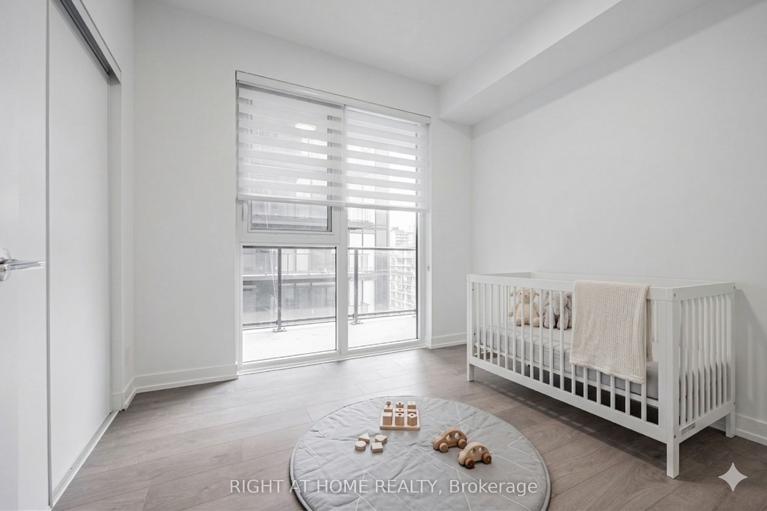 270 Dufferin Street 815 Property Photo 14