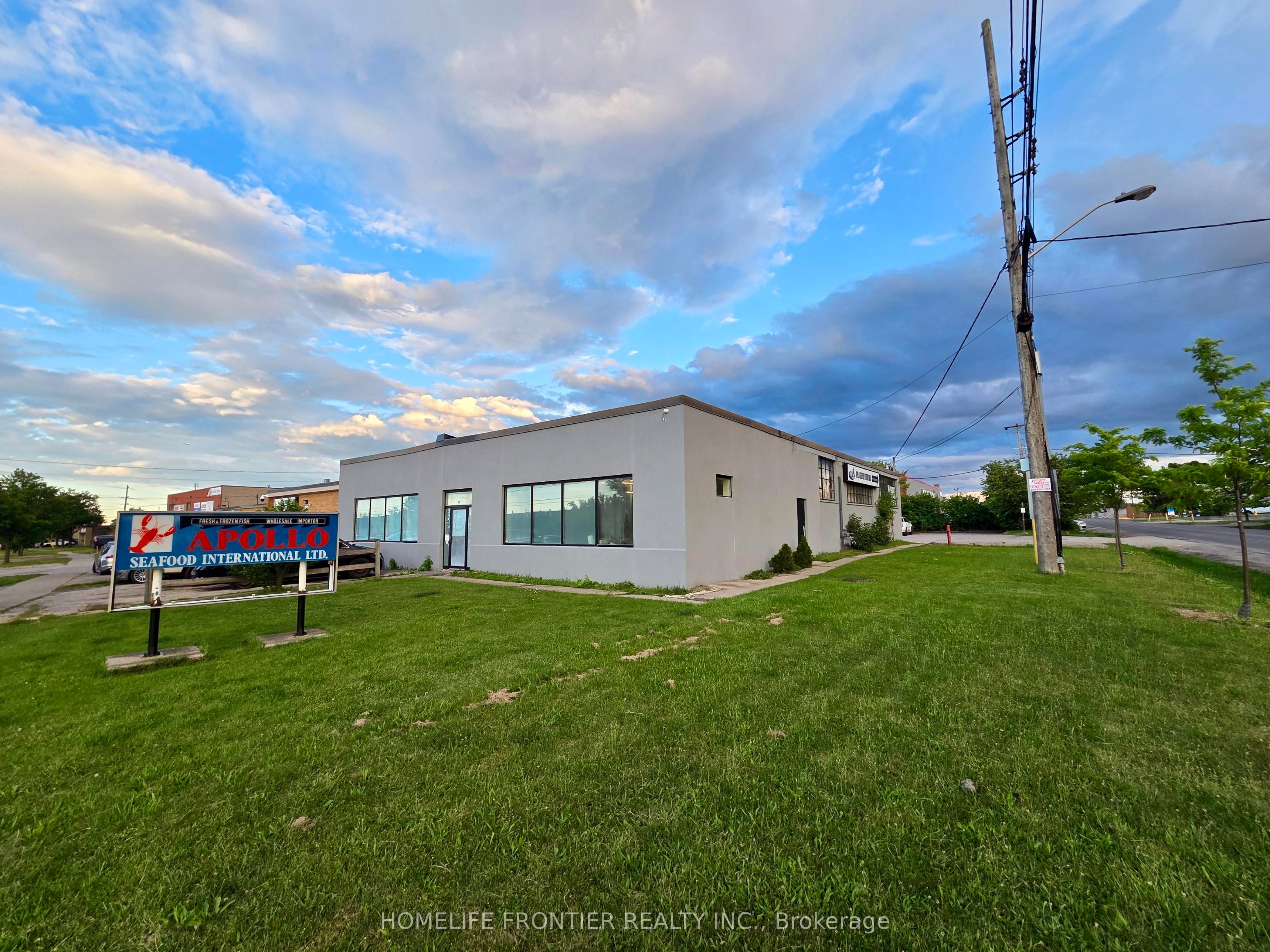13 Racine Road