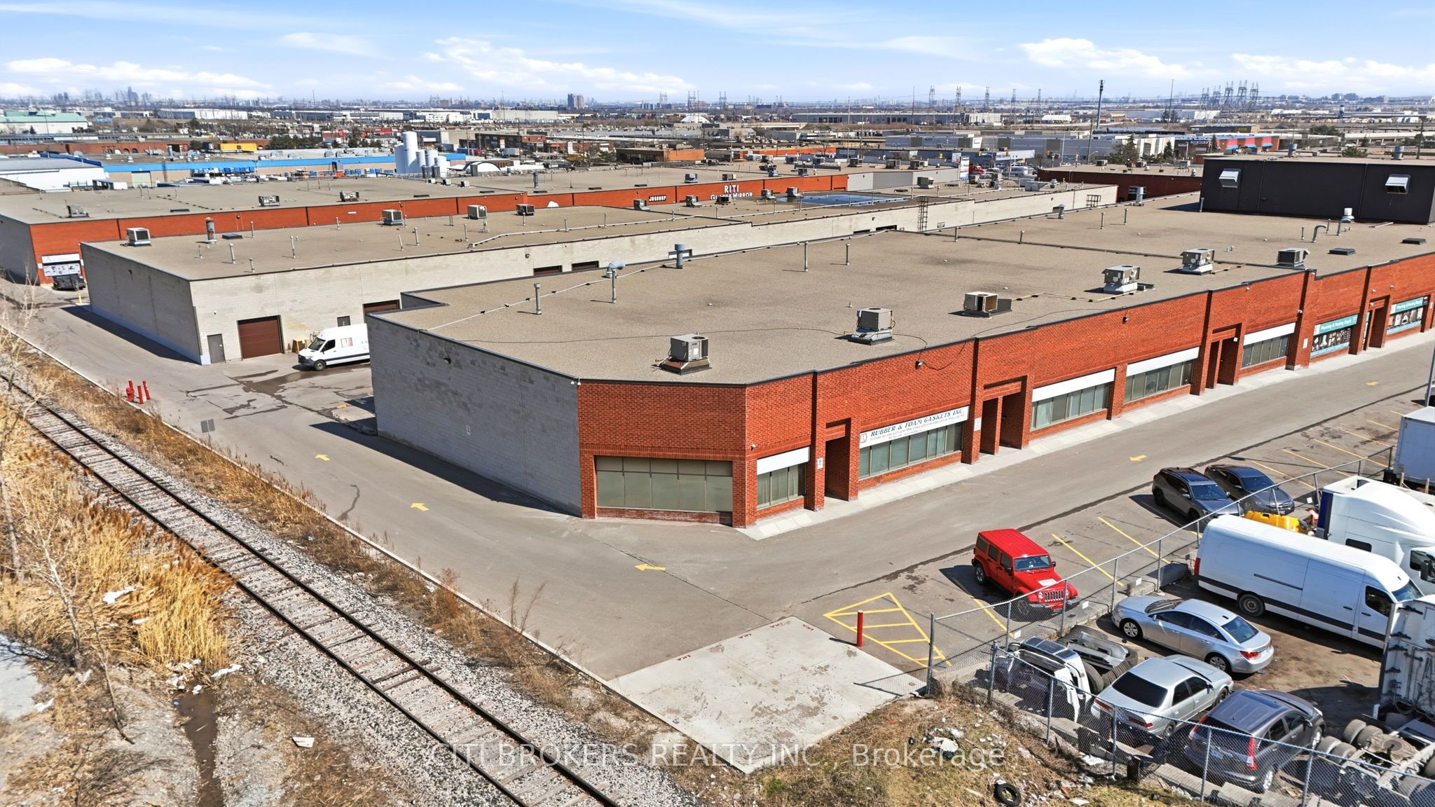 2074 Steeles Avenue E 1 Property Photo 2